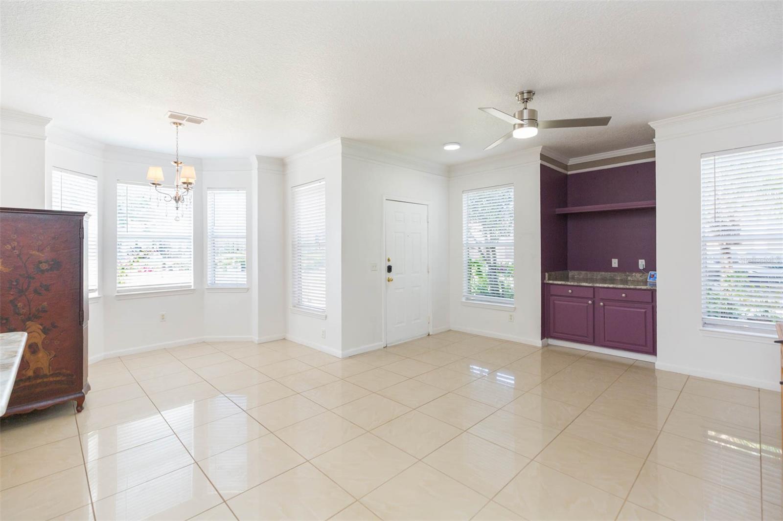 Image 8 of 38 For 10502 Villa View Circle