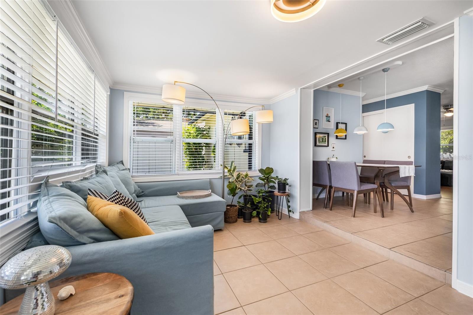 Image 15 of 29 For 5642 19th Avenue N