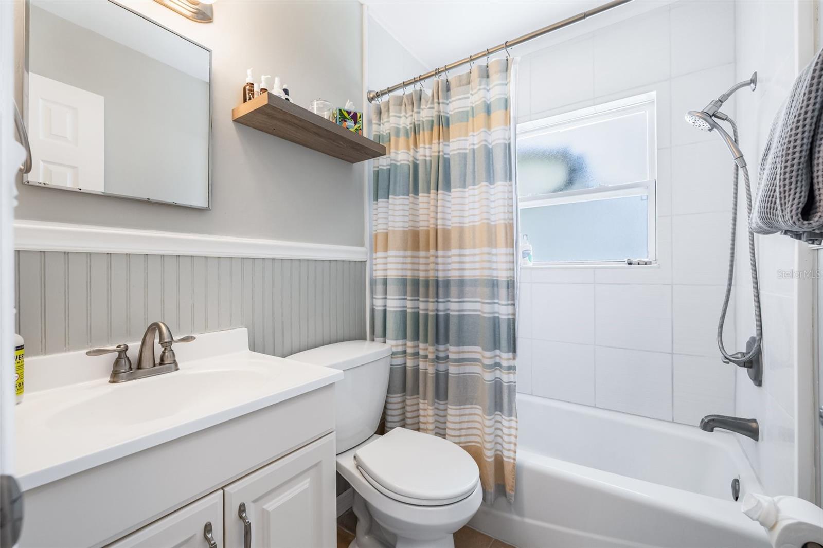 Image 20 of 29 For 5642 19th Avenue N