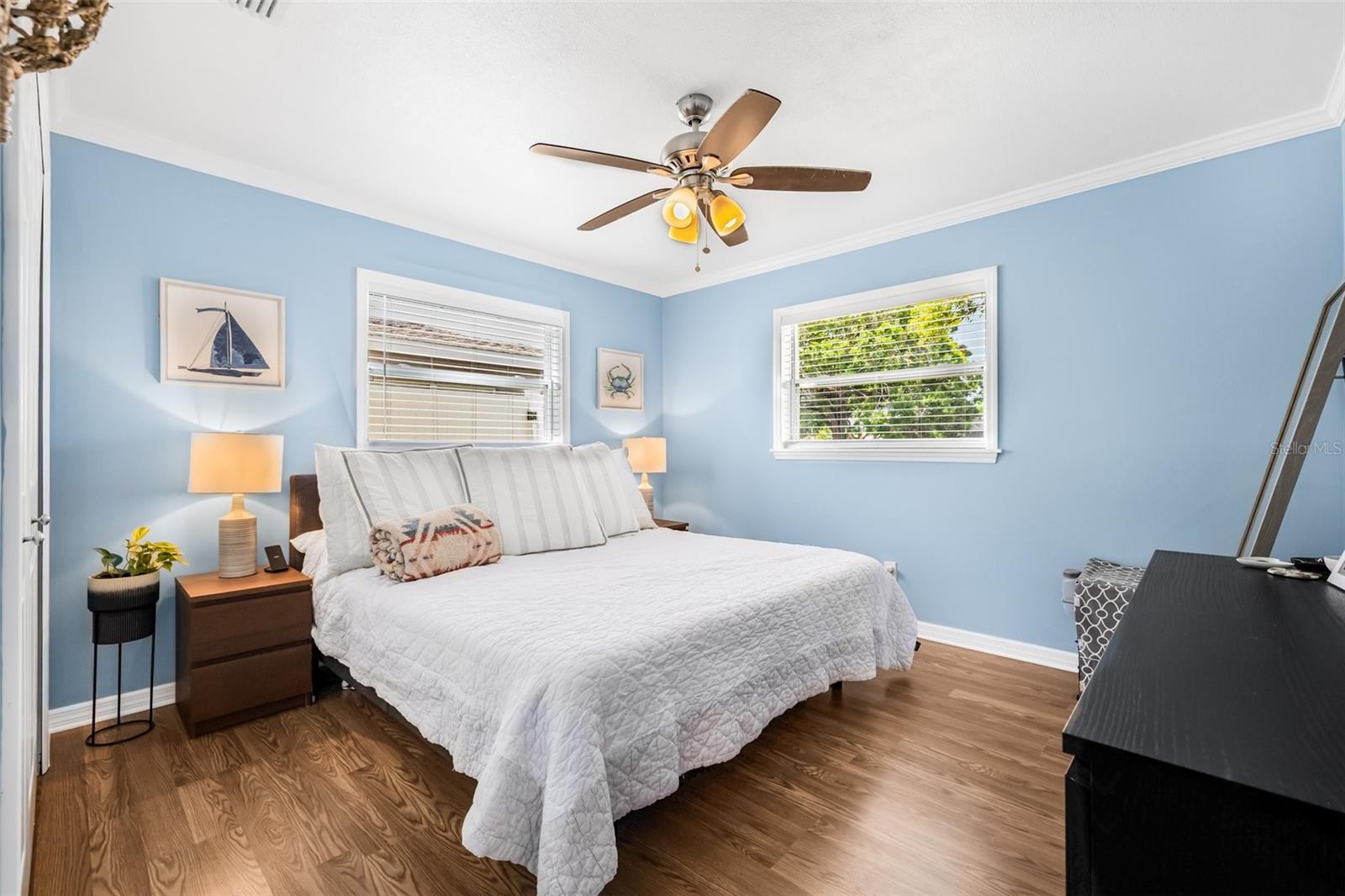 Image 21 of 29 For 5642 19th Avenue N