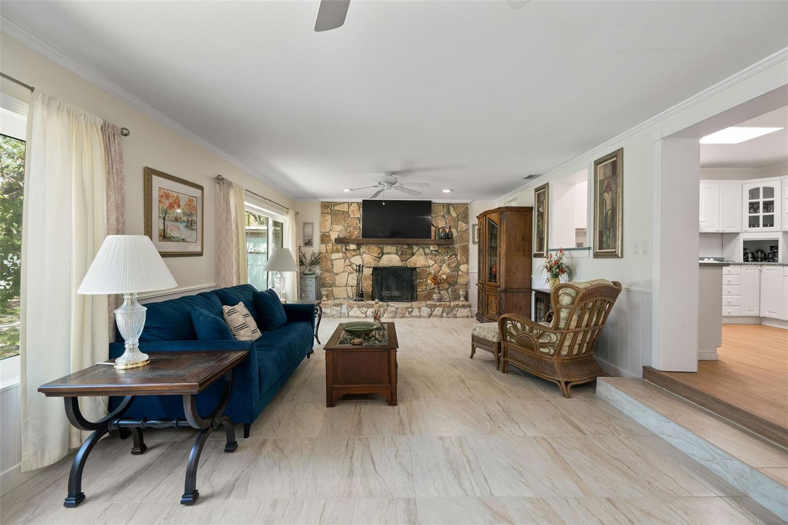 Image 11 of 27 For 1020 Pinebrook Drive