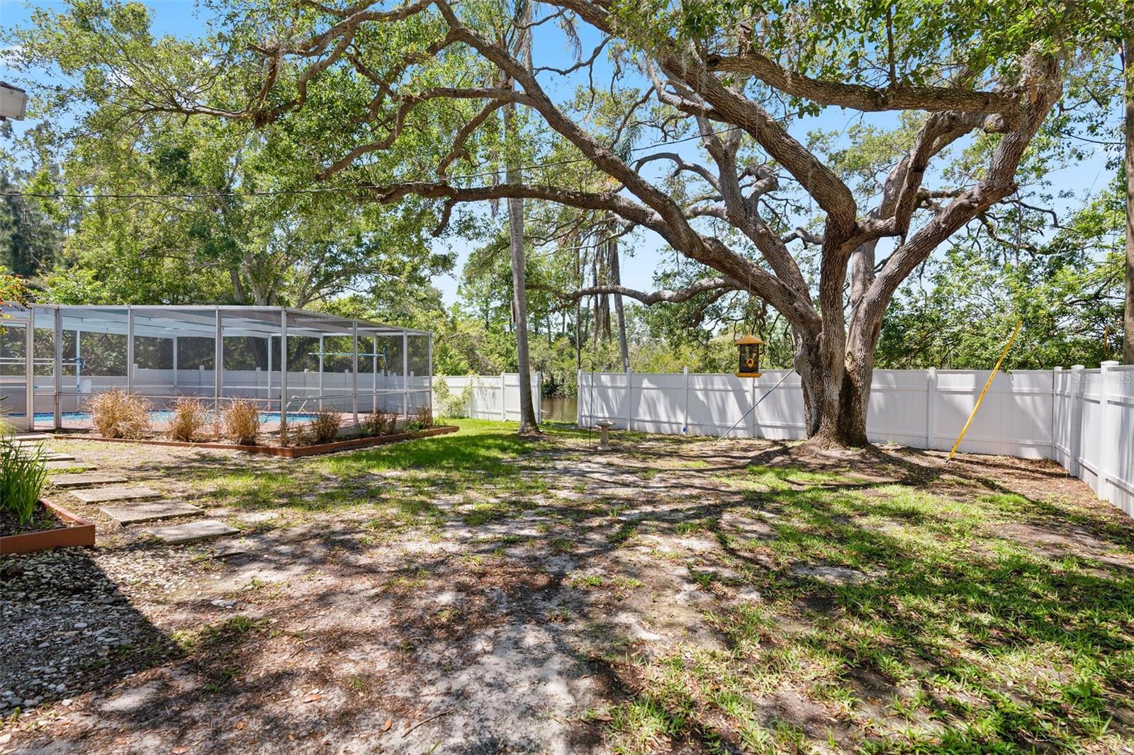 Image 23 of 27 For 1020 Pinebrook Drive