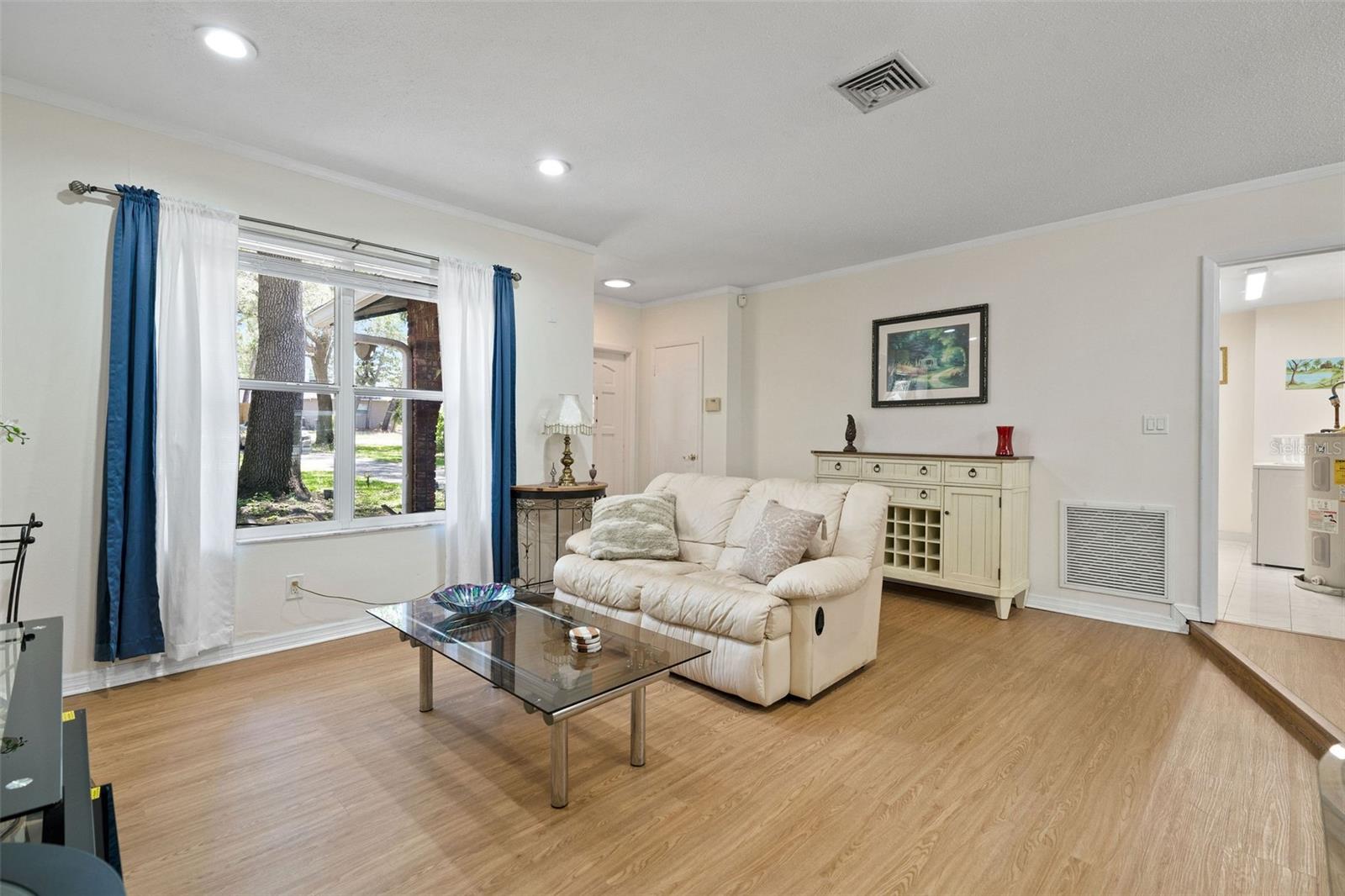 Image 3 of 27 For 1020 Pinebrook Drive