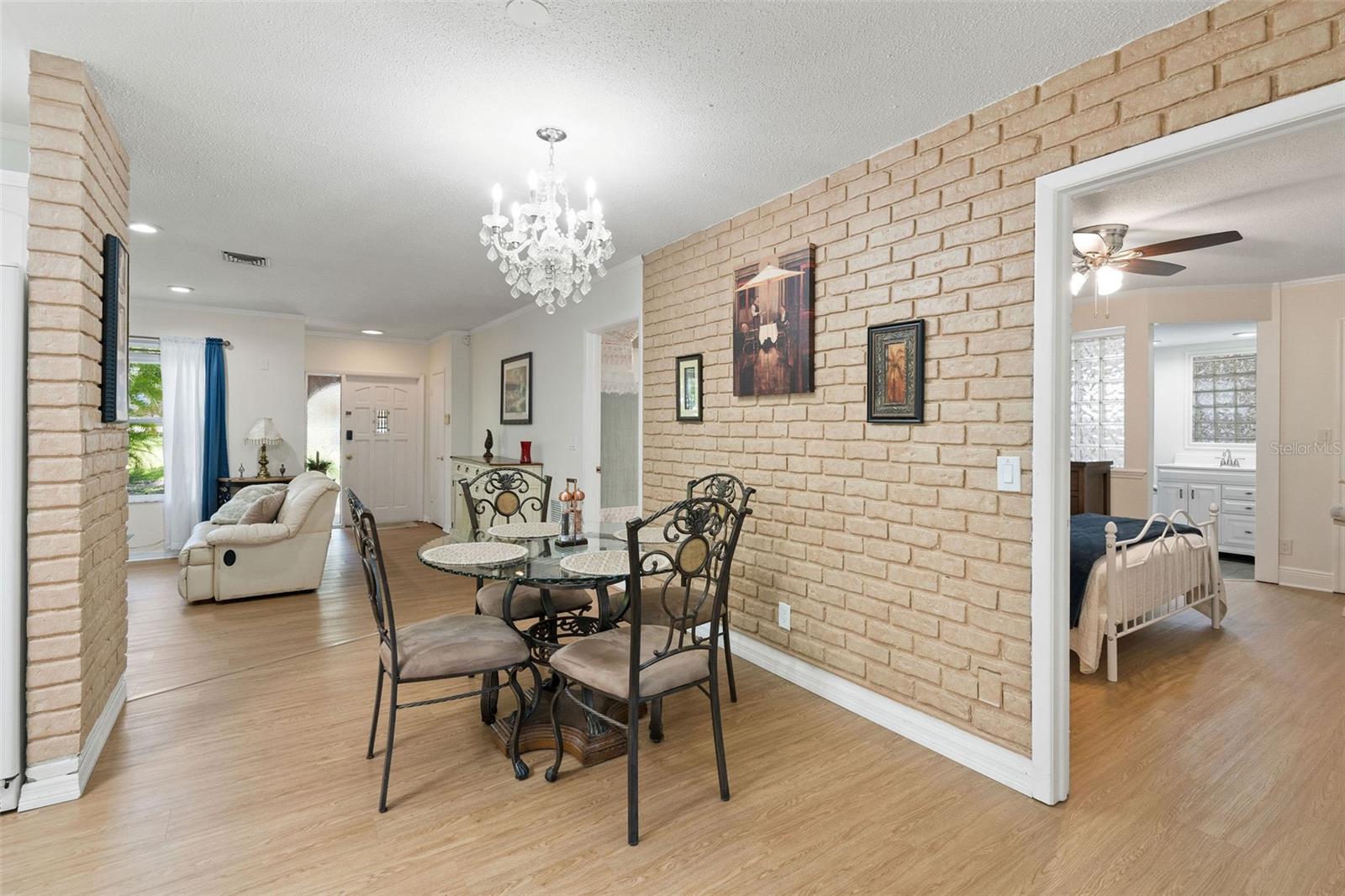 Image 7 of 27 For 1020 Pinebrook Drive