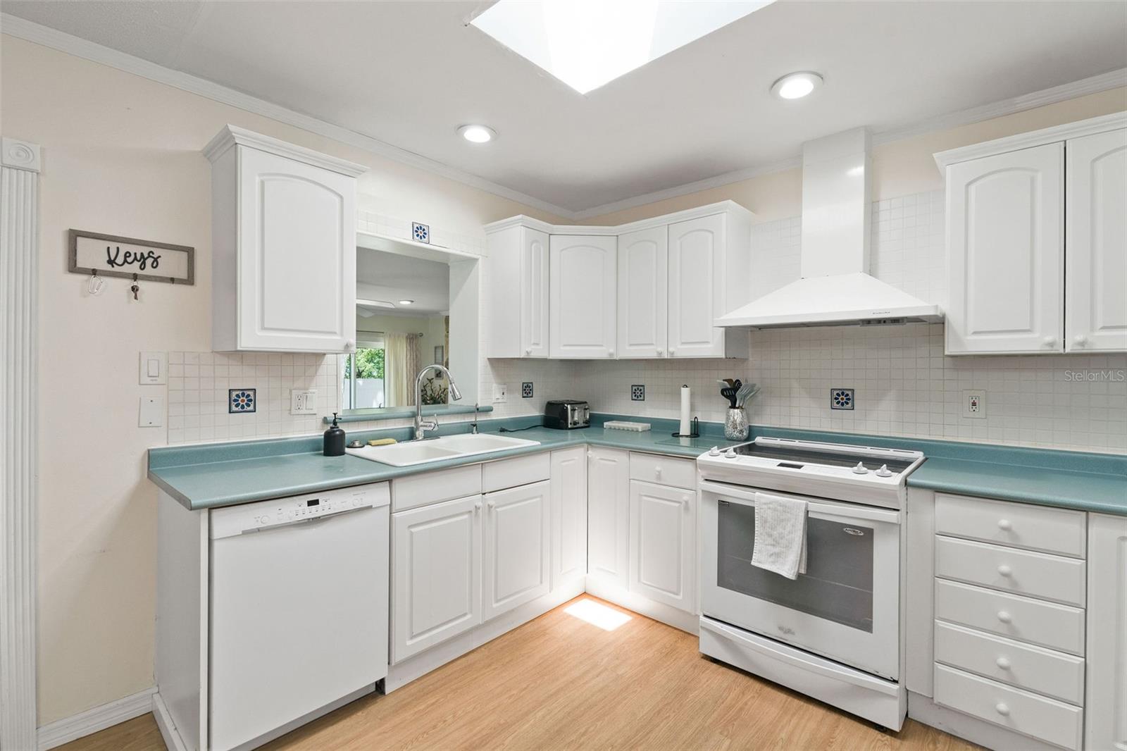 Image 9 of 27 For 1020 Pinebrook Drive