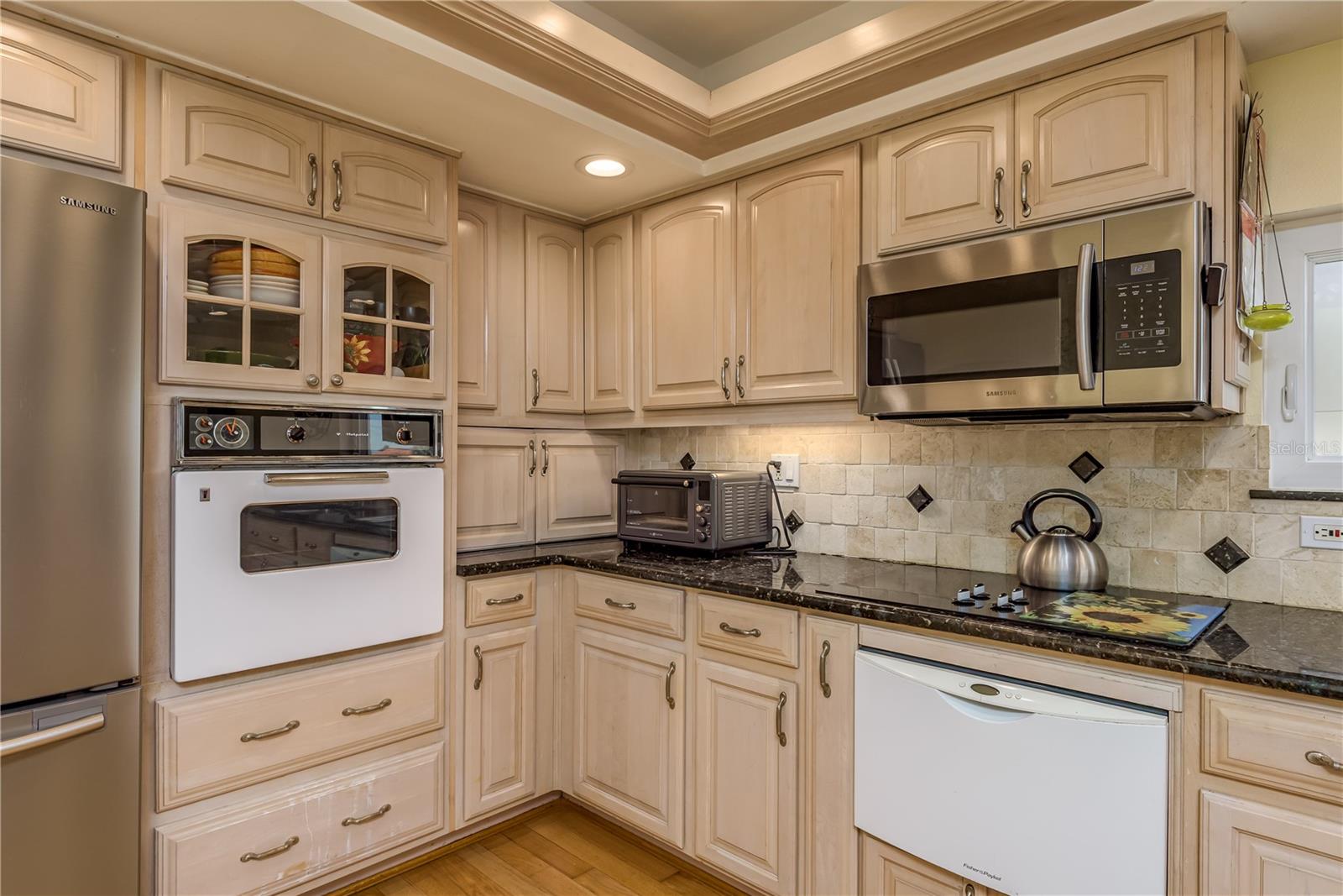 Image 15 of 62 For 2202 Donato Drive