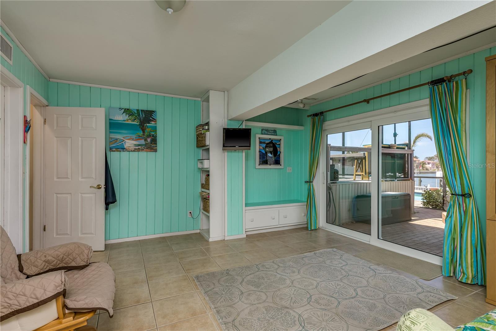 Image 32 of 62 For 2202 Donato Drive