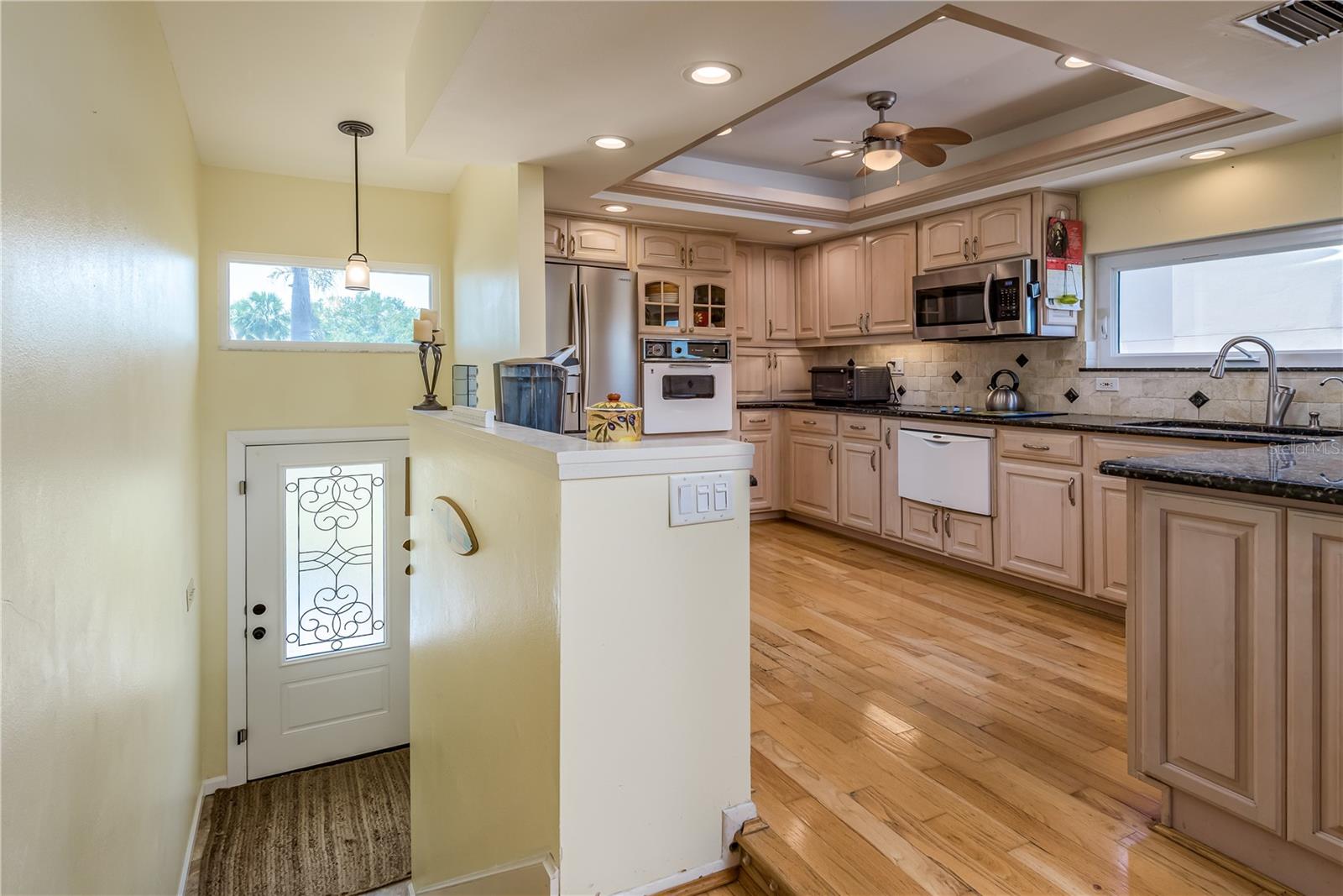 Image 4 of 62 For 2202 Donato Drive