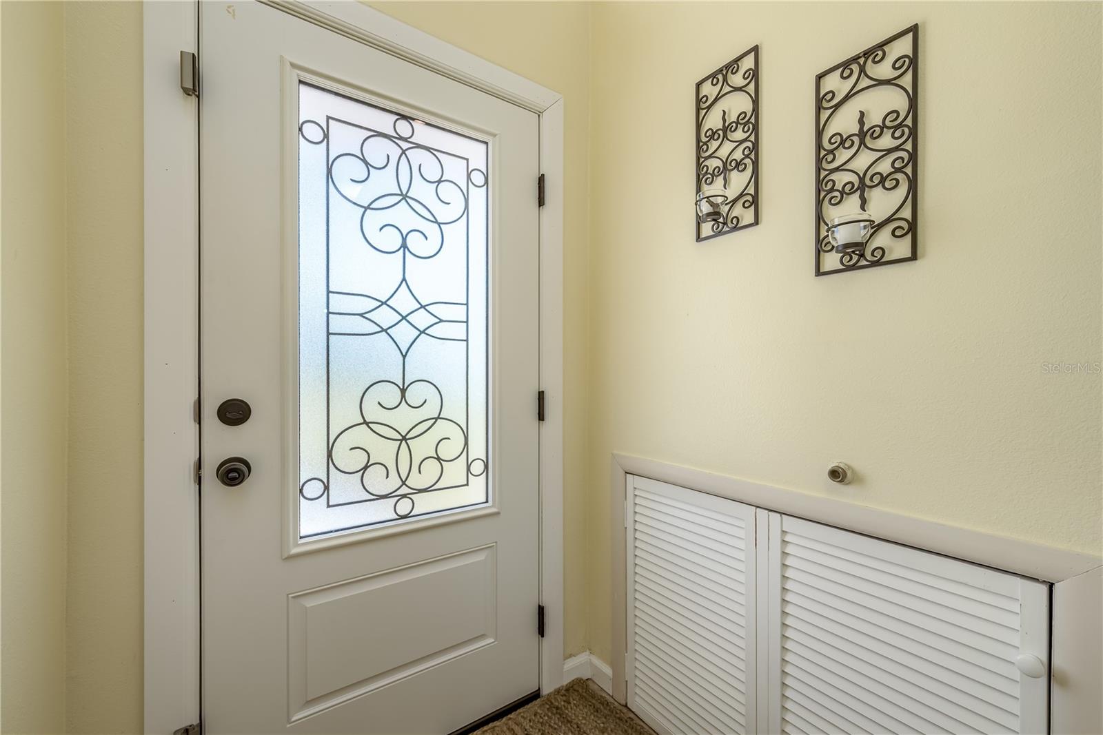 Image 6 of 62 For 2202 Donato Drive