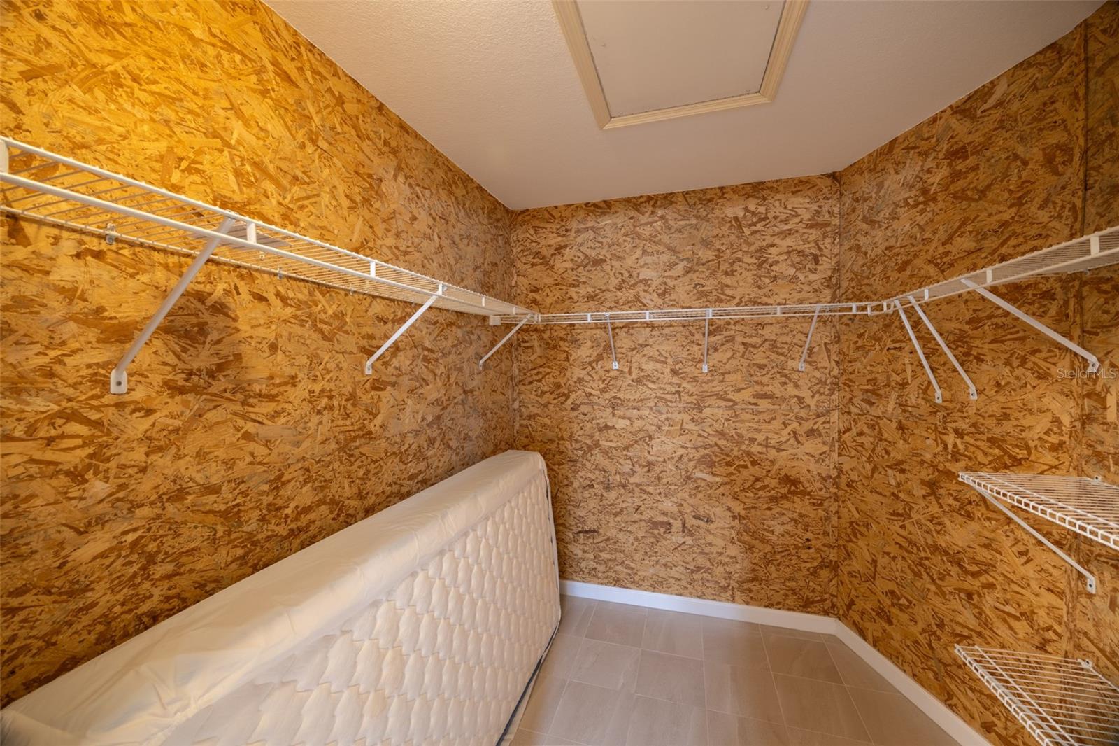 Image 15 of 21 For 6438 Brentwood Drive