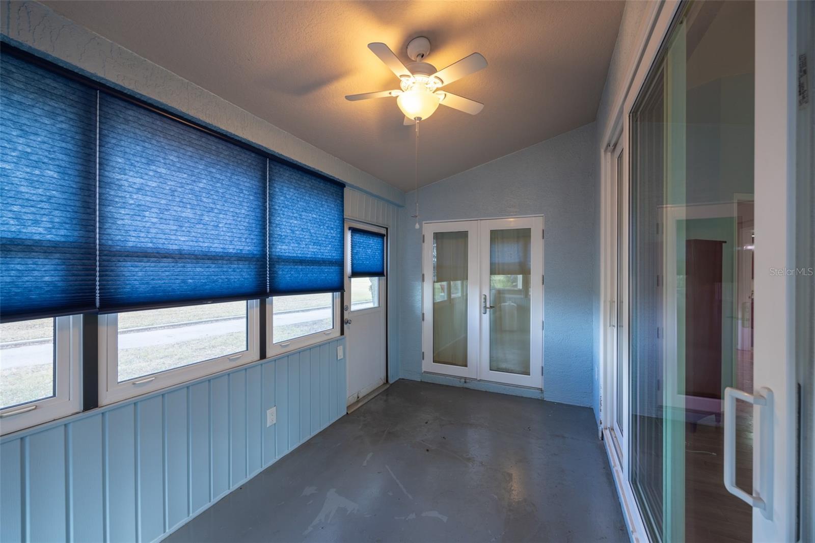 Image 17 of 21 For 6438 Brentwood Drive
