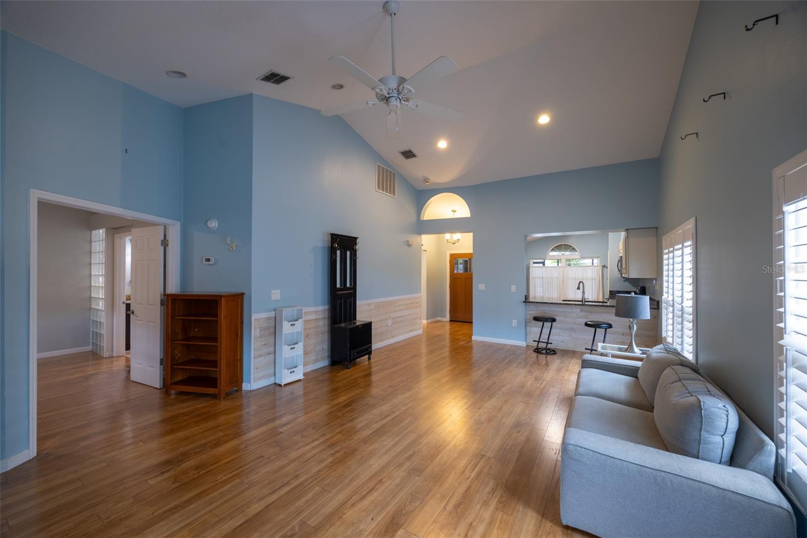 Image 2 of 21 For 6438 Brentwood Drive