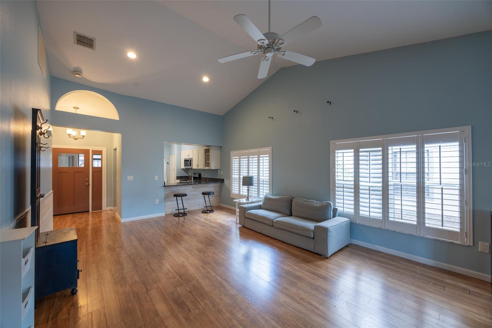 Image 3 of 21 For 6438 Brentwood Drive