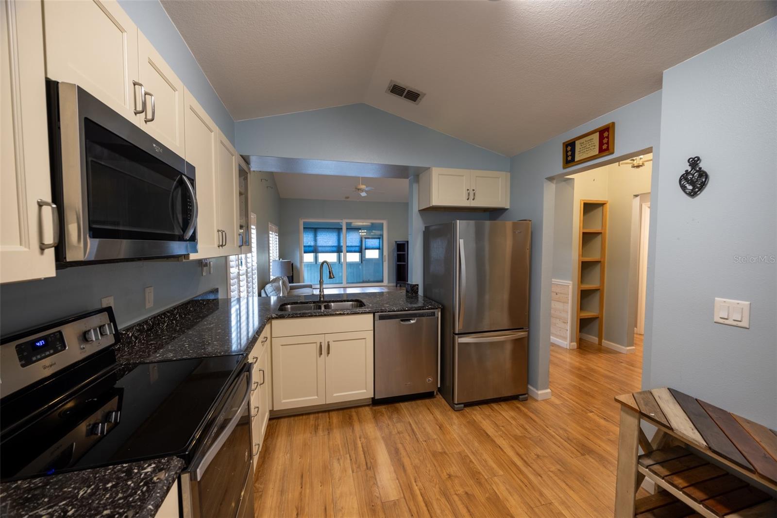 Image 8 of 21 For 6438 Brentwood Drive