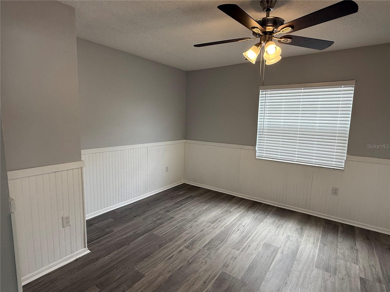 Image 3 of 9 For 1010 Lochmont Drive