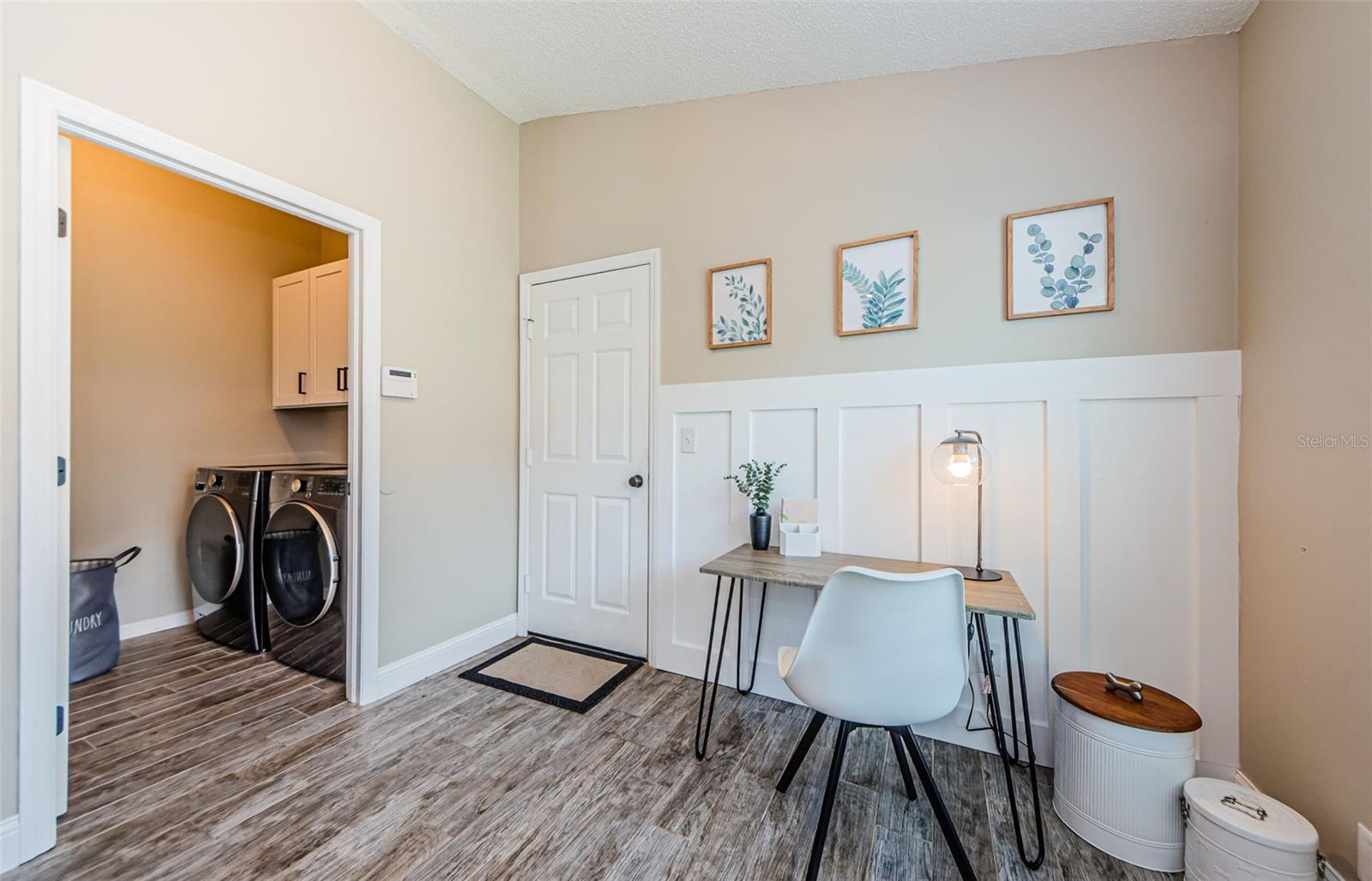 Image 12 of 53 For 382 Tavernier Circle