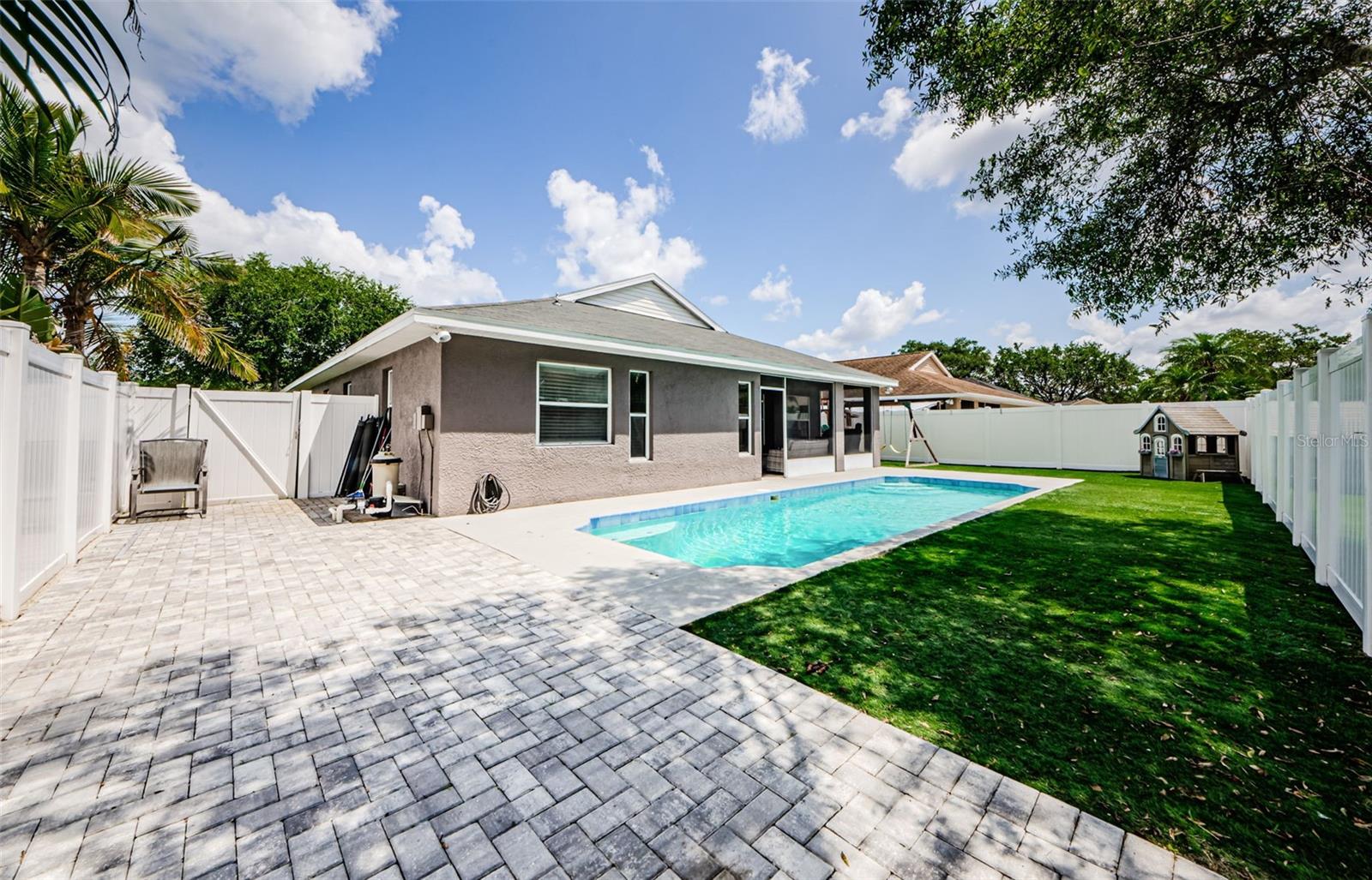 Image 44 of 53 For 382 Tavernier Circle