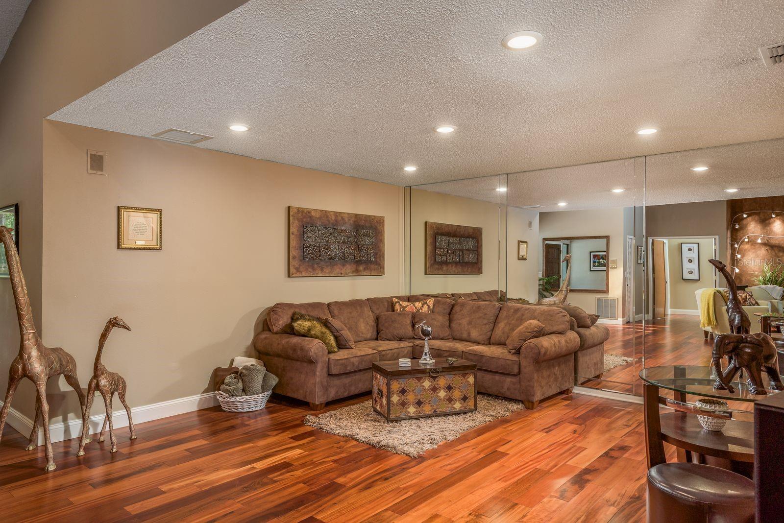 Image 11 of 52 For 3138 Edgemoor Drive