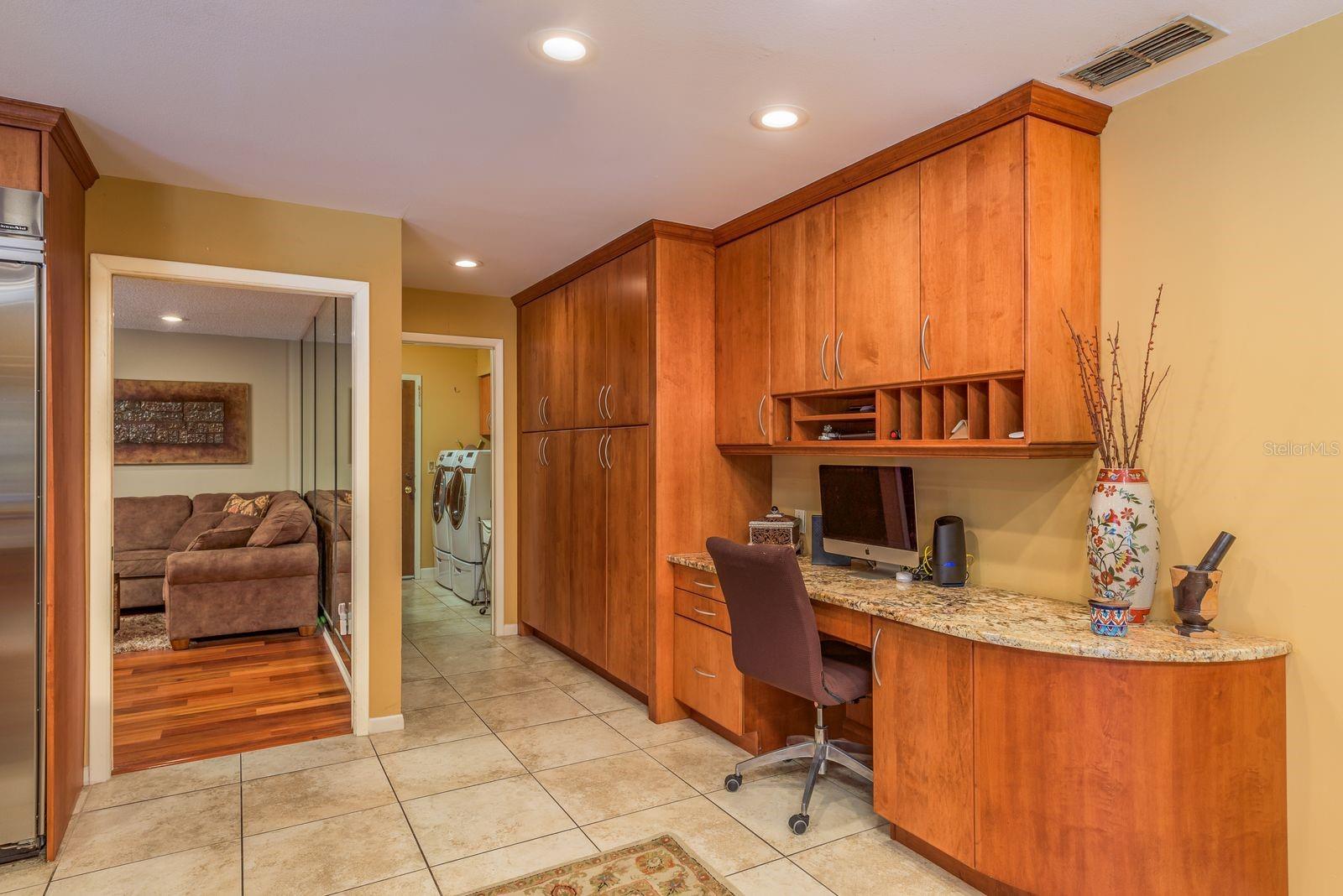 Image 17 of 52 For 3138 Edgemoor Drive