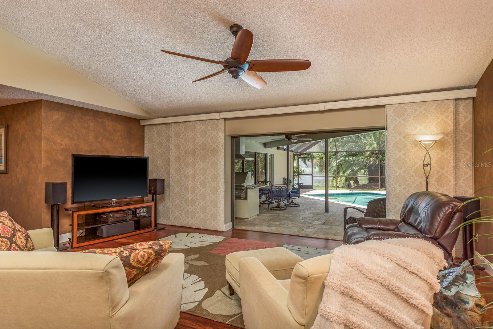 Image 9 of 52 For 3138 Edgemoor Drive