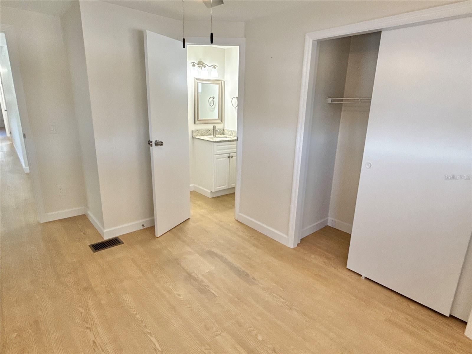 Image 11 of 21 For 615 Mount Key Avenue Ne 618