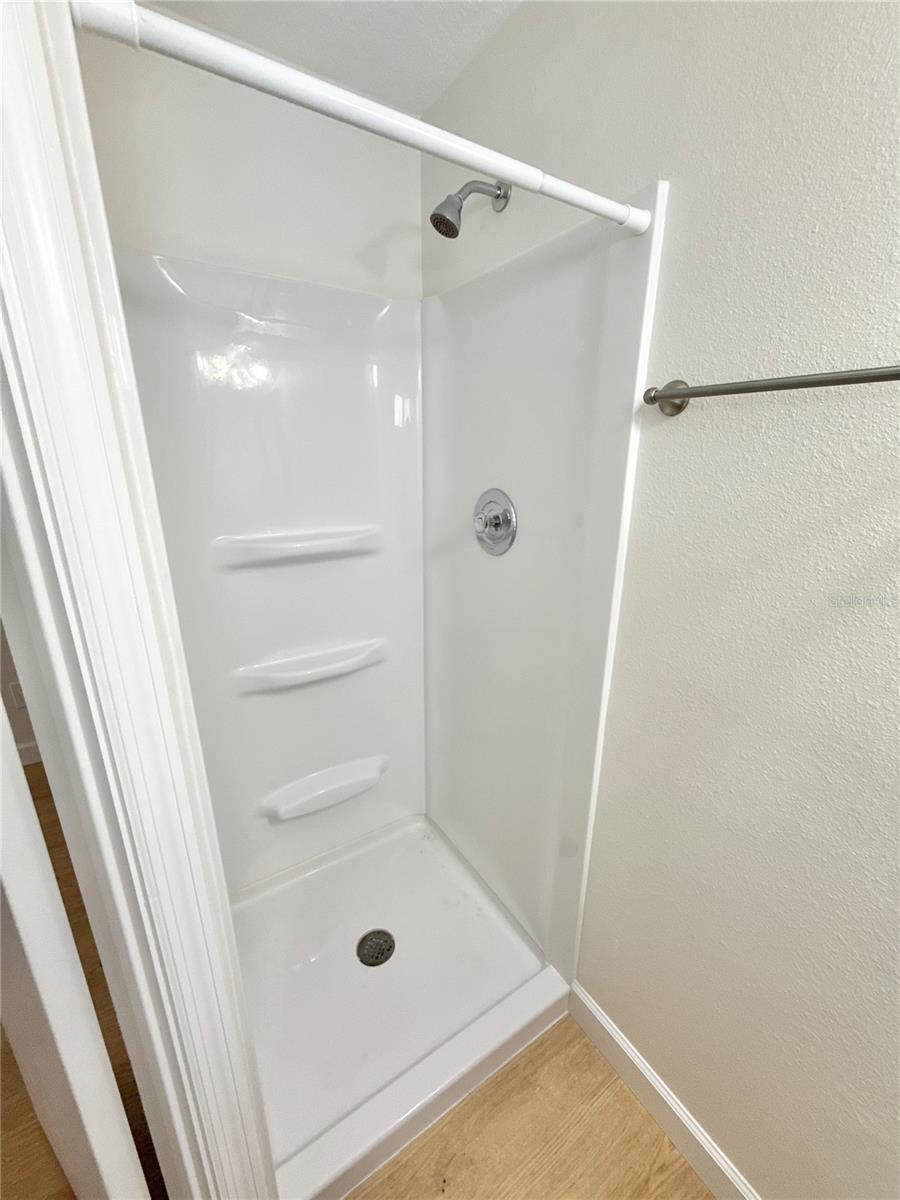 Image 13 of 21 For 615 Mount Key Avenue Ne 618