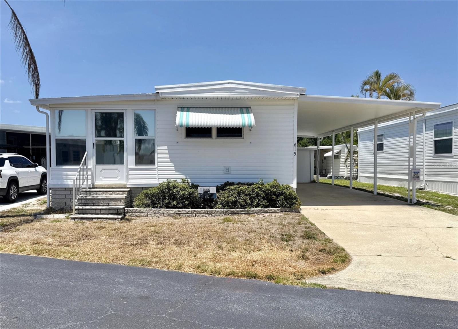 Image 2 of 21 For 615 Mount Key Avenue Ne 618