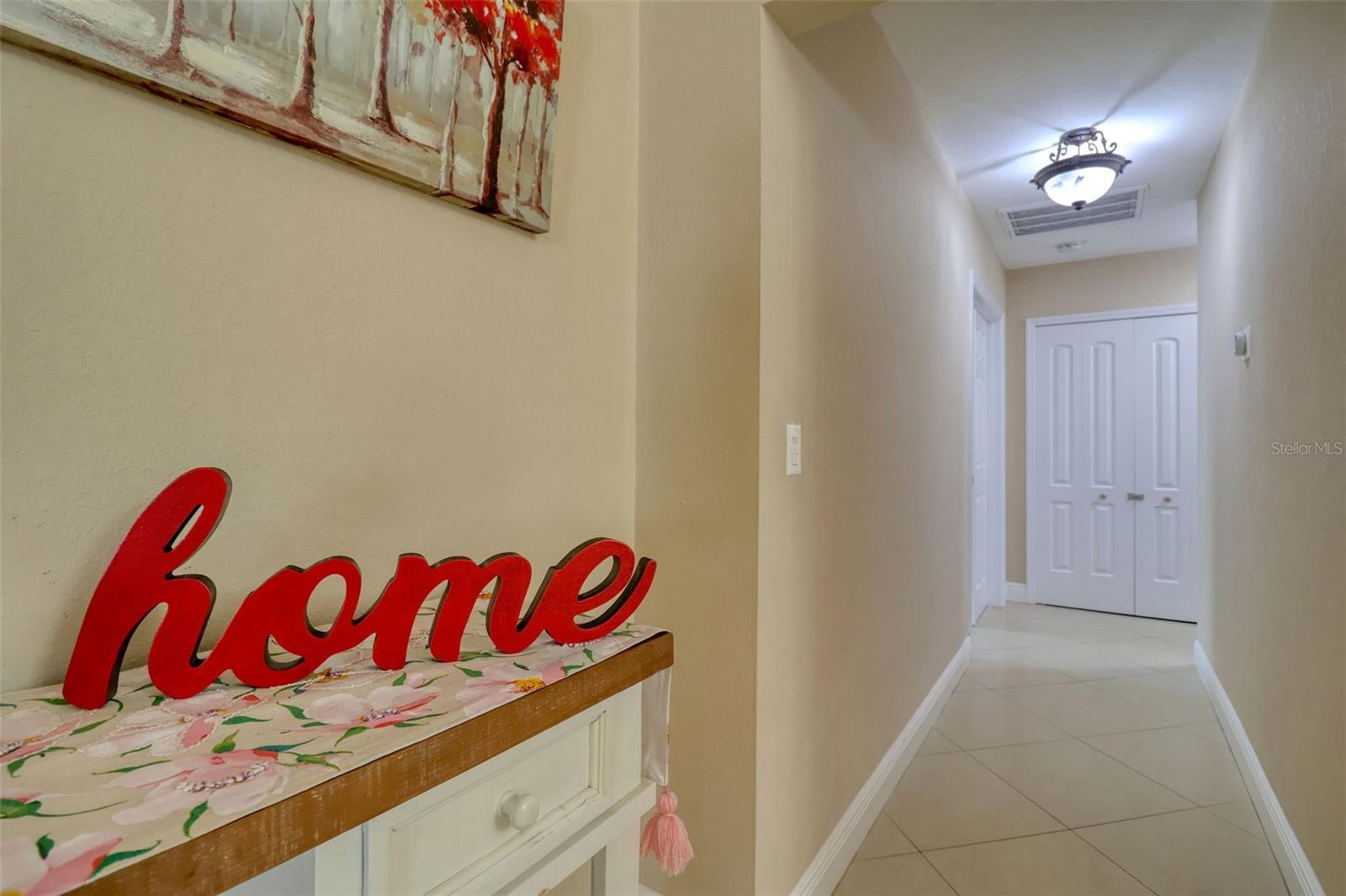 Image 19 of 59 For 16605 Round Oak Drive