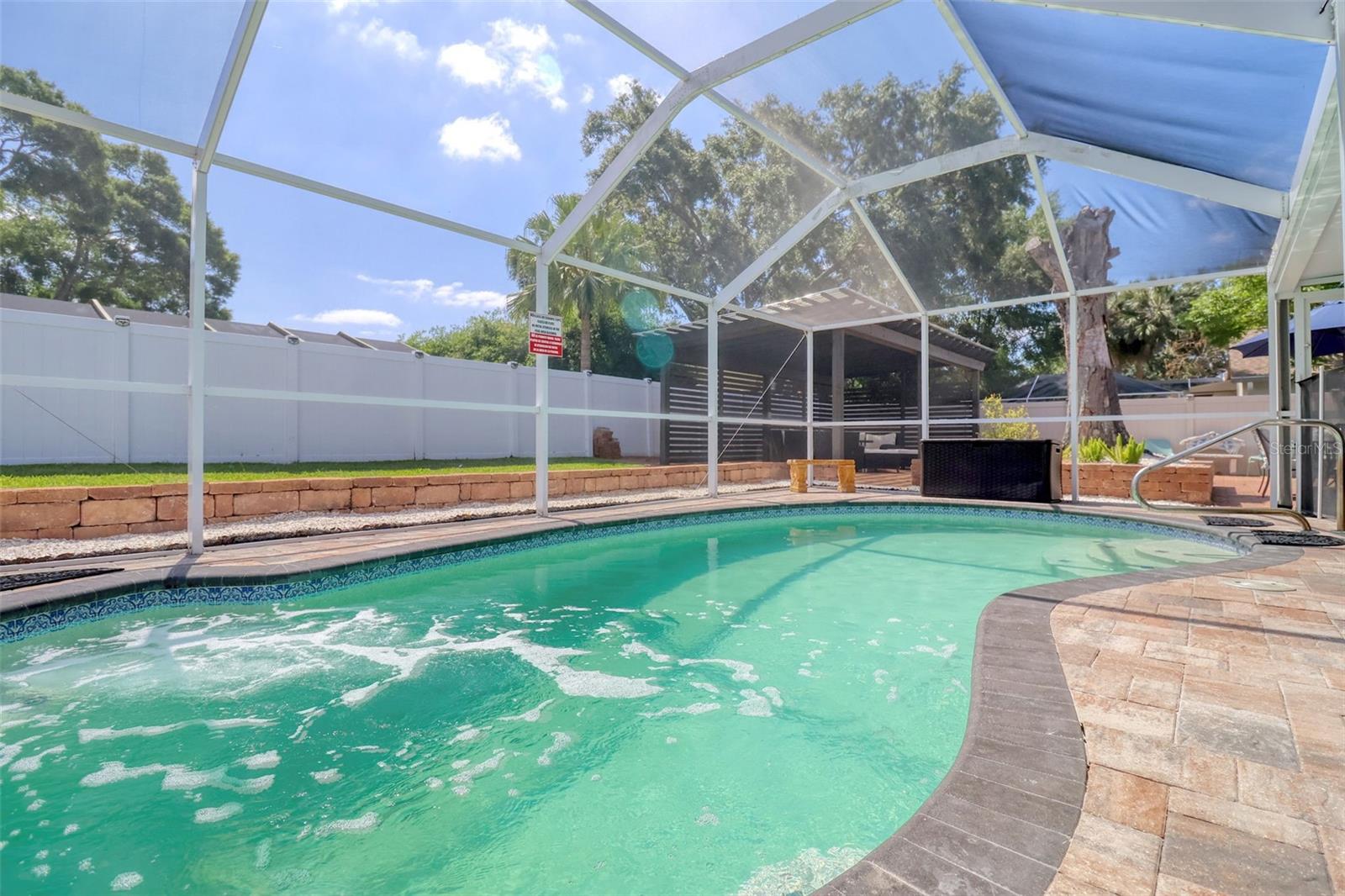 Image 39 of 59 For 16605 Round Oak Drive