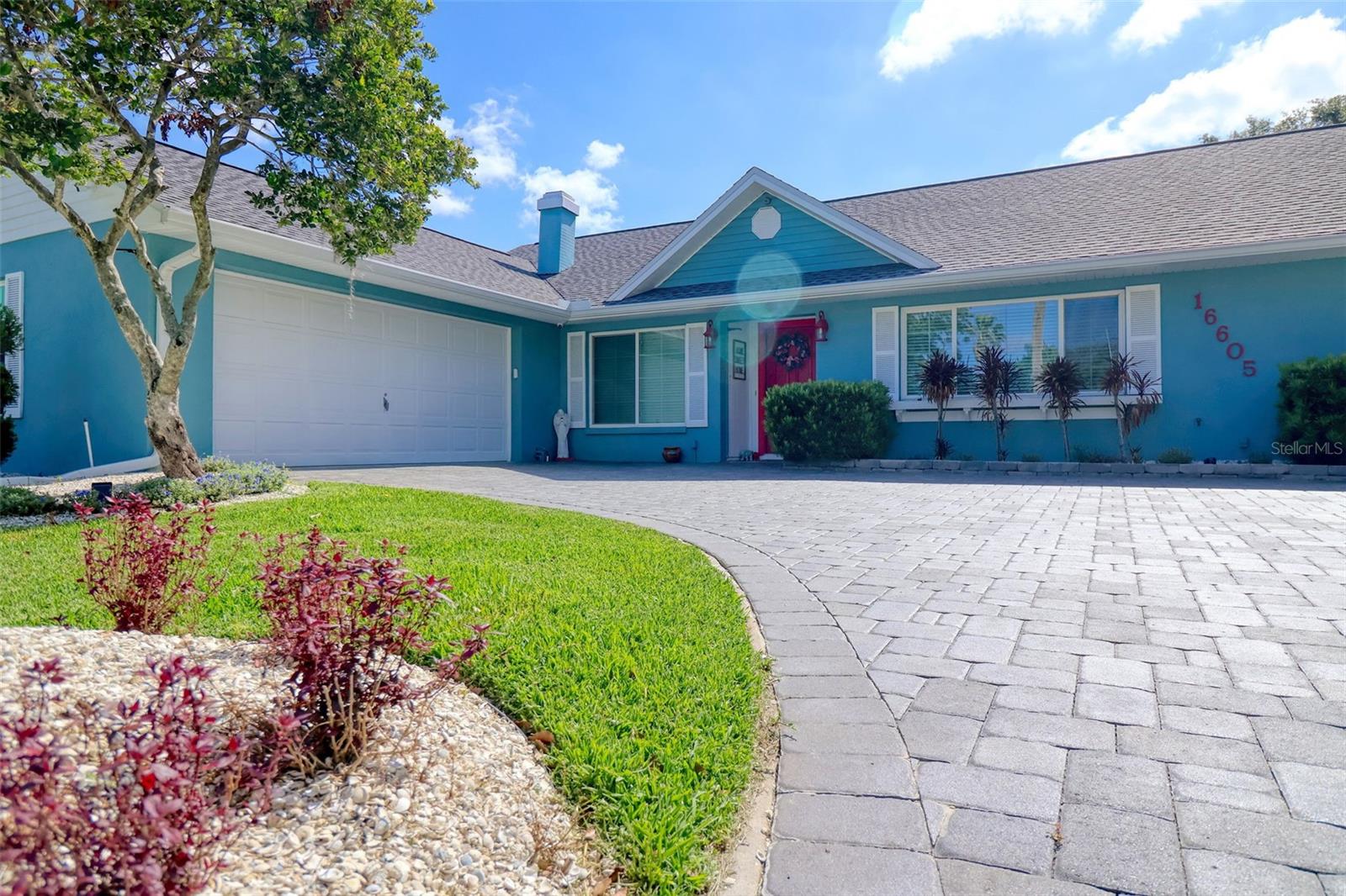 Image 4 of 59 For 16605 Round Oak Drive