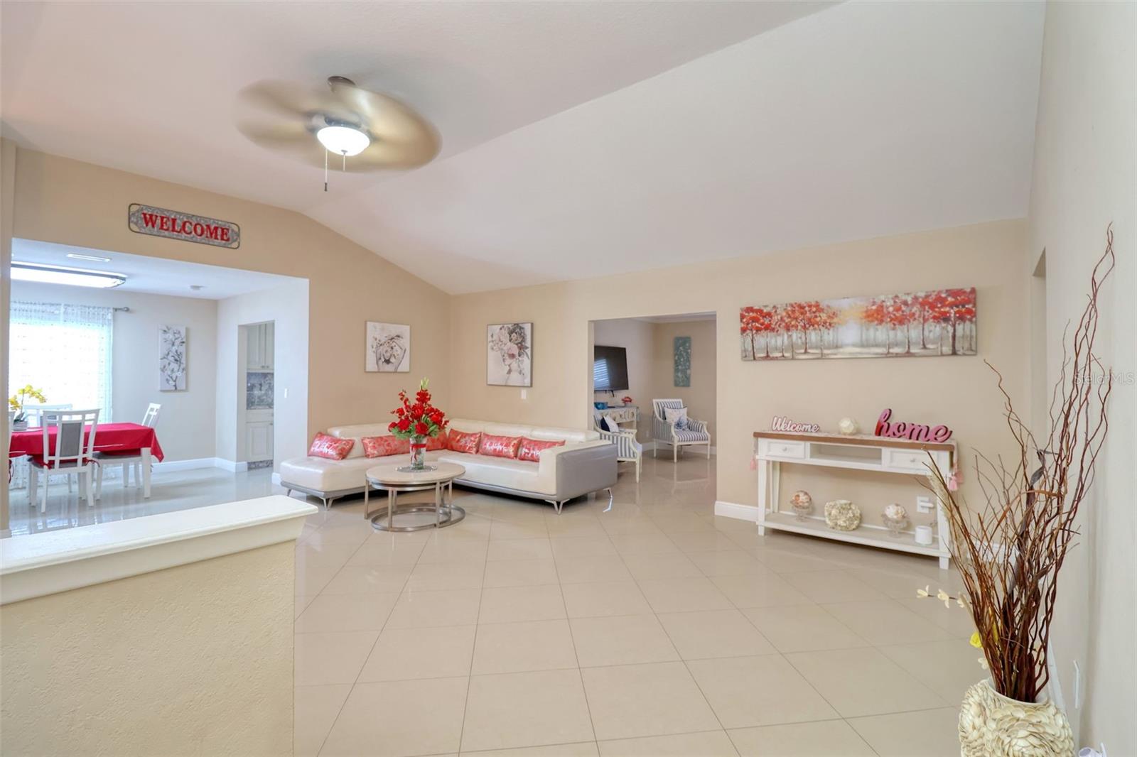 Image 7 of 59 For 16605 Round Oak Drive
