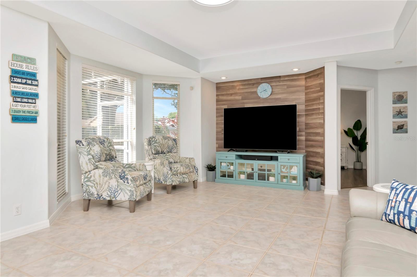 Image 16 of 65 For 4063 Ligustrum Drive