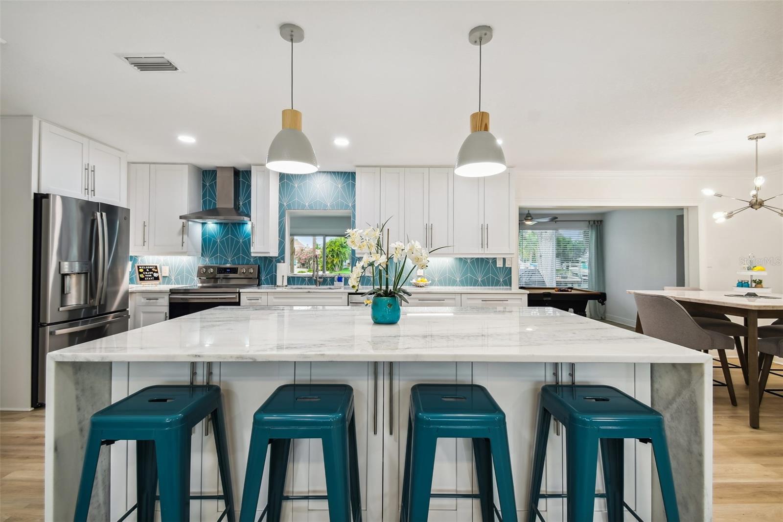 Image 12 of 67 For 3922 Fontainebleau Drive