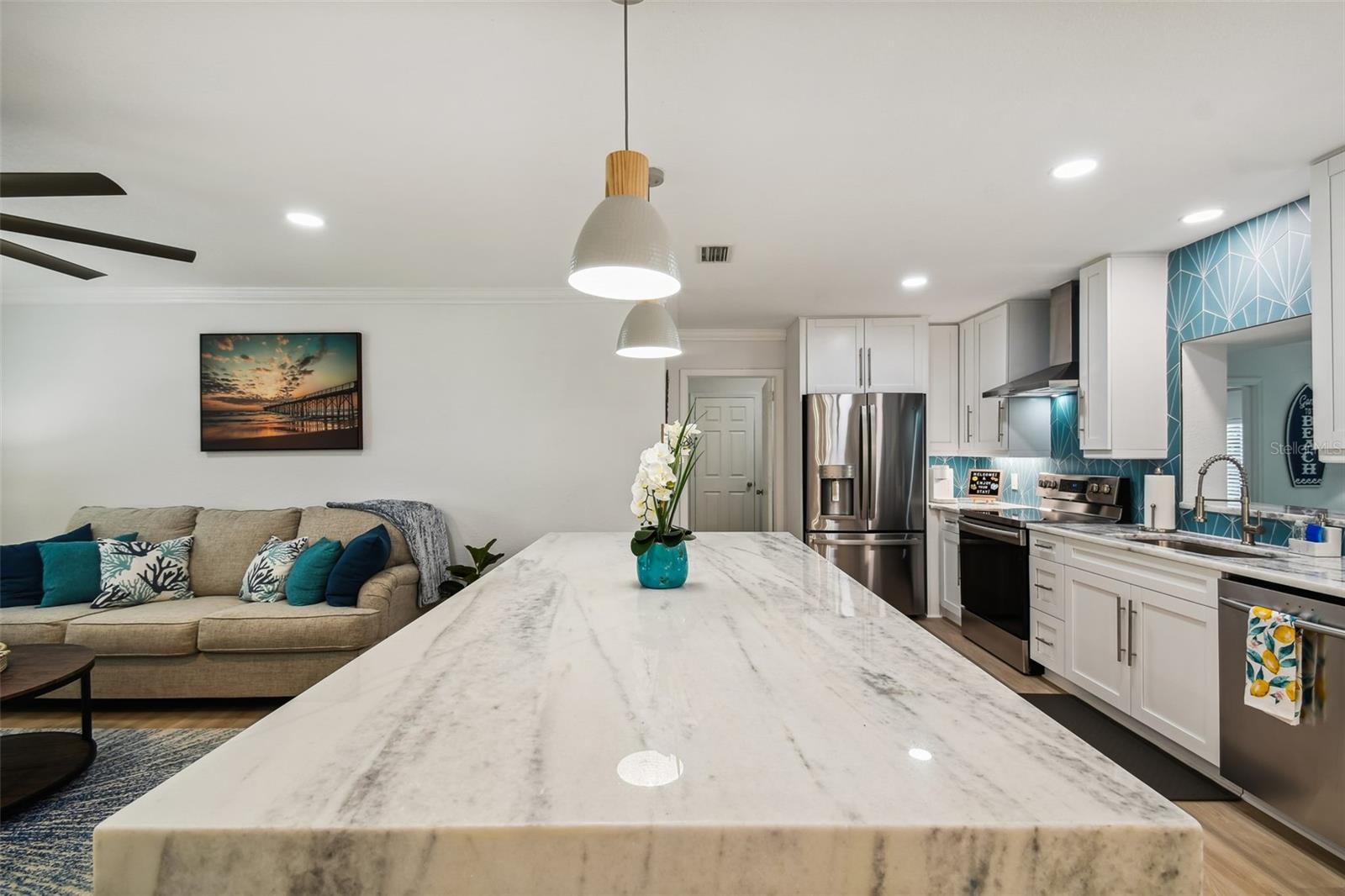 Image 13 of 67 For 3922 Fontainebleau Drive