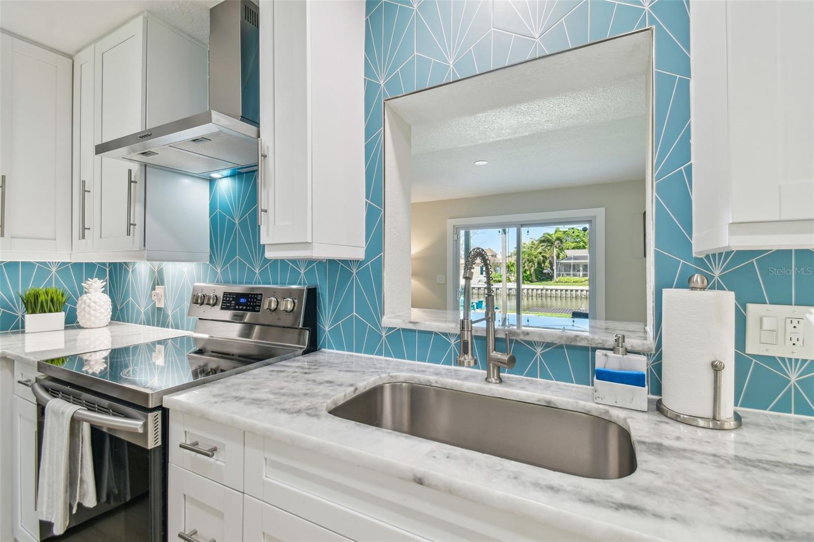 Image 16 of 67 For 3922 Fontainebleau Drive
