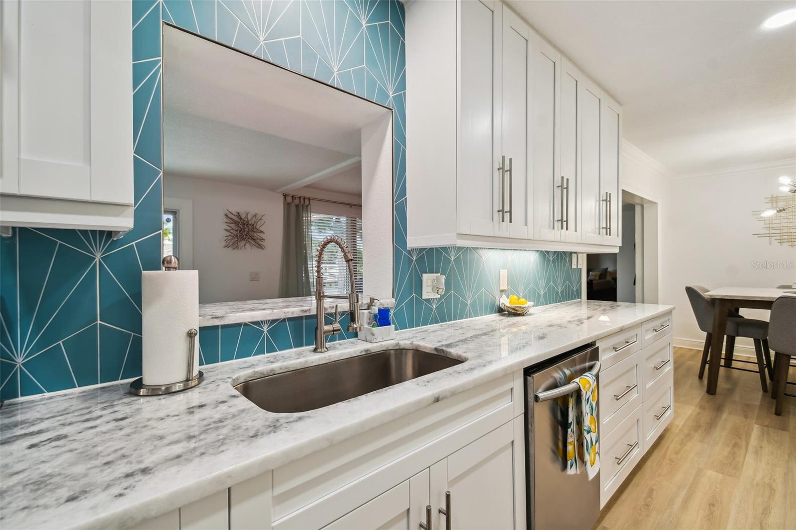 Image 17 of 67 For 3922 Fontainebleau Drive