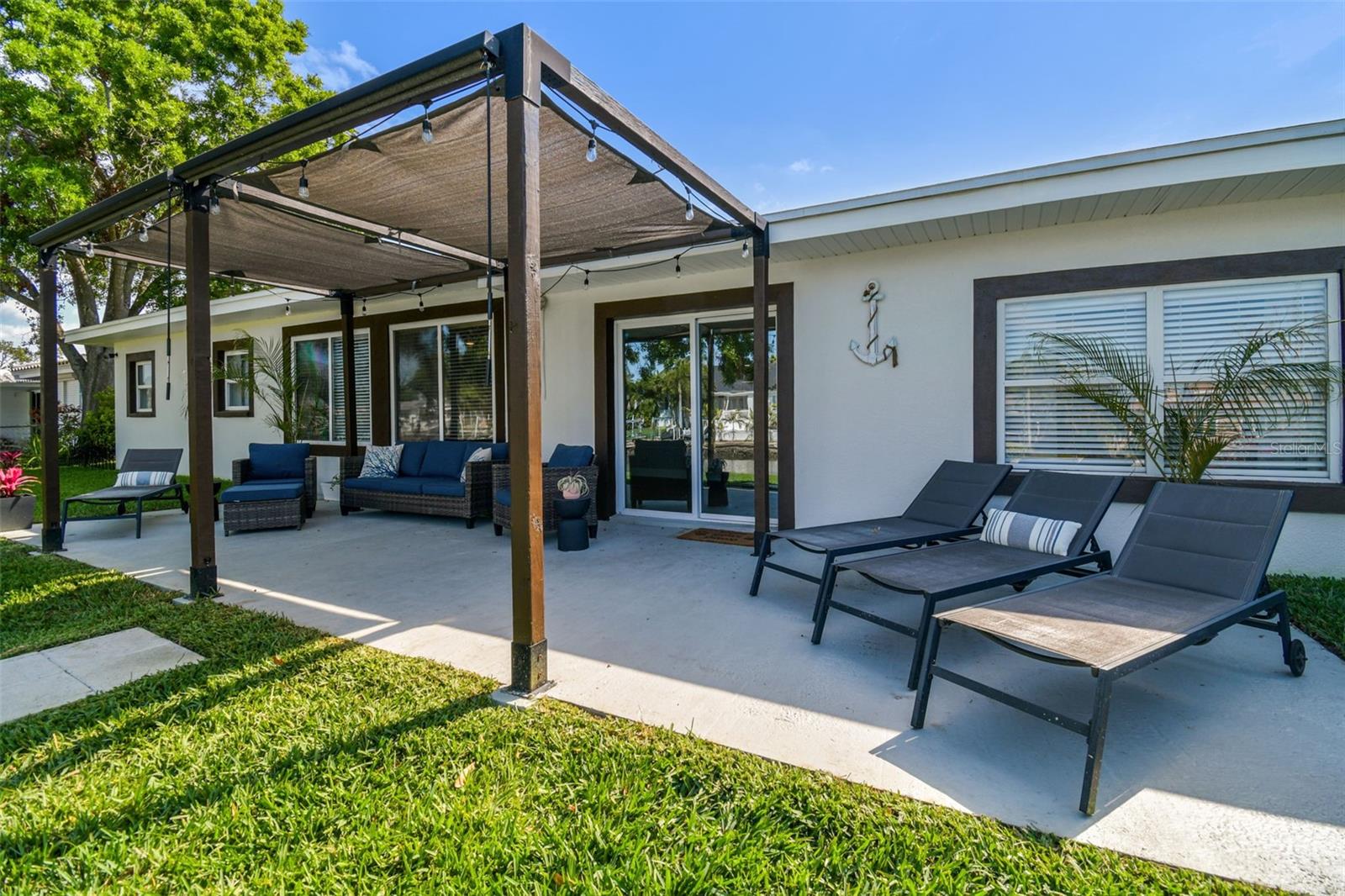 Image 46 of 67 For 3922 Fontainebleau Drive