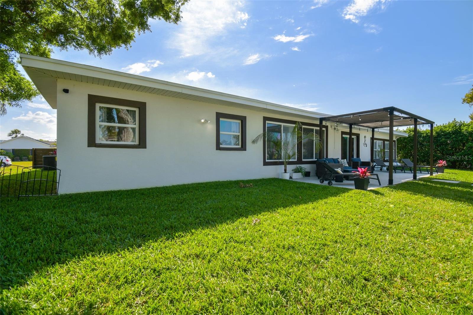 Image 48 of 67 For 3922 Fontainebleau Drive