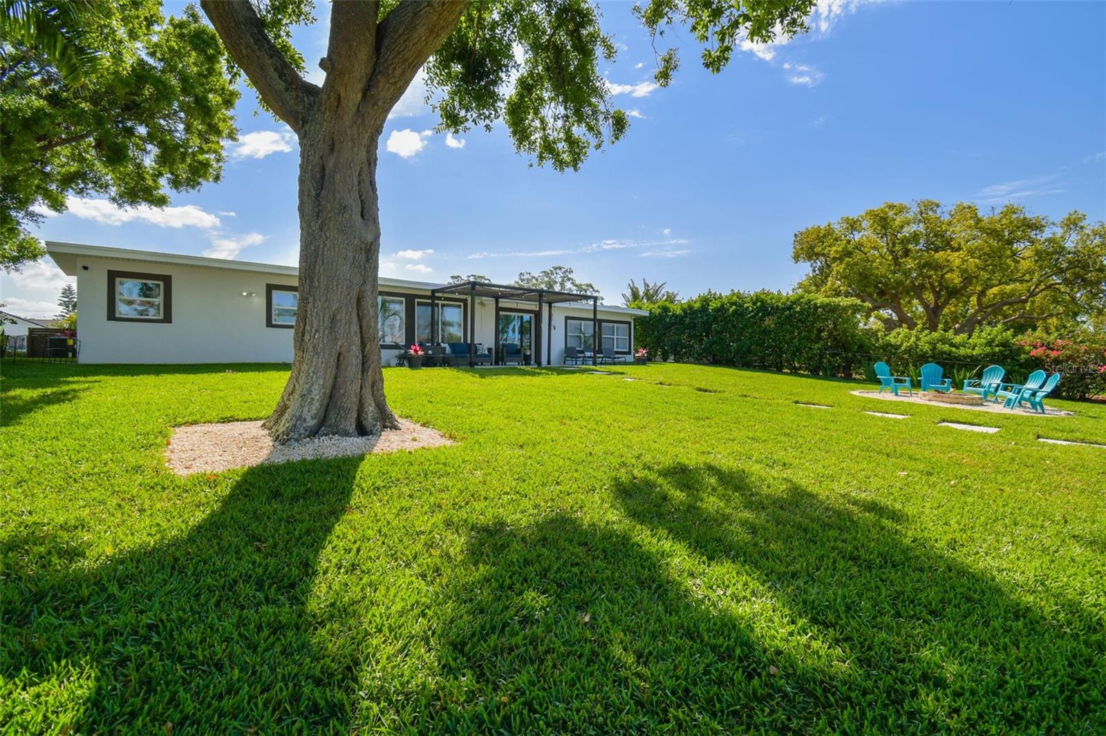Image 53 of 67 For 3922 Fontainebleau Drive