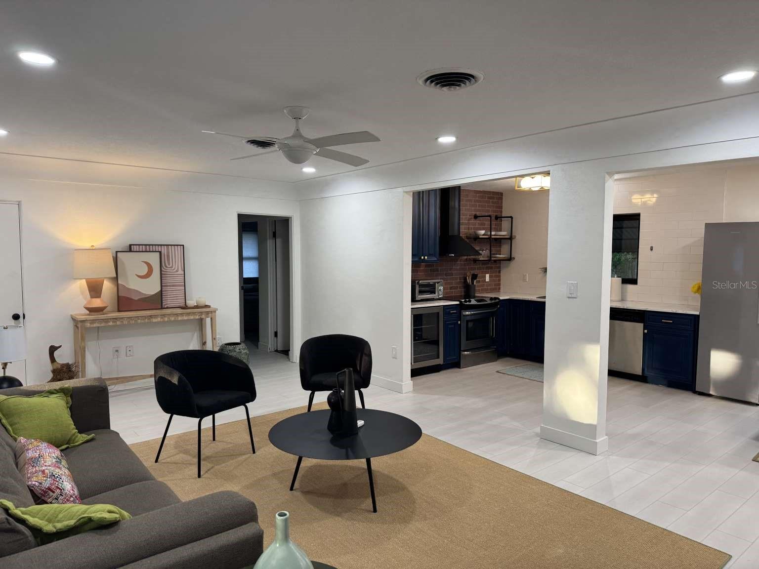 Image 4 of 21 For 1601 Shade Avenue