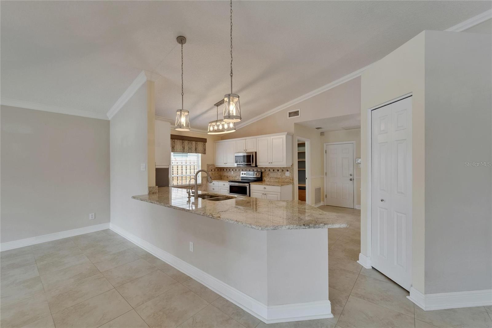 Image 18 of 100 For 1601 Westerly Drive