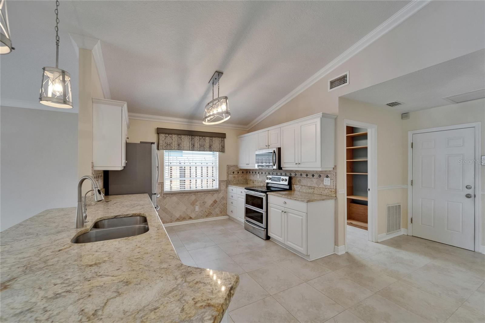 Image 19 of 100 For 1601 Westerly Drive