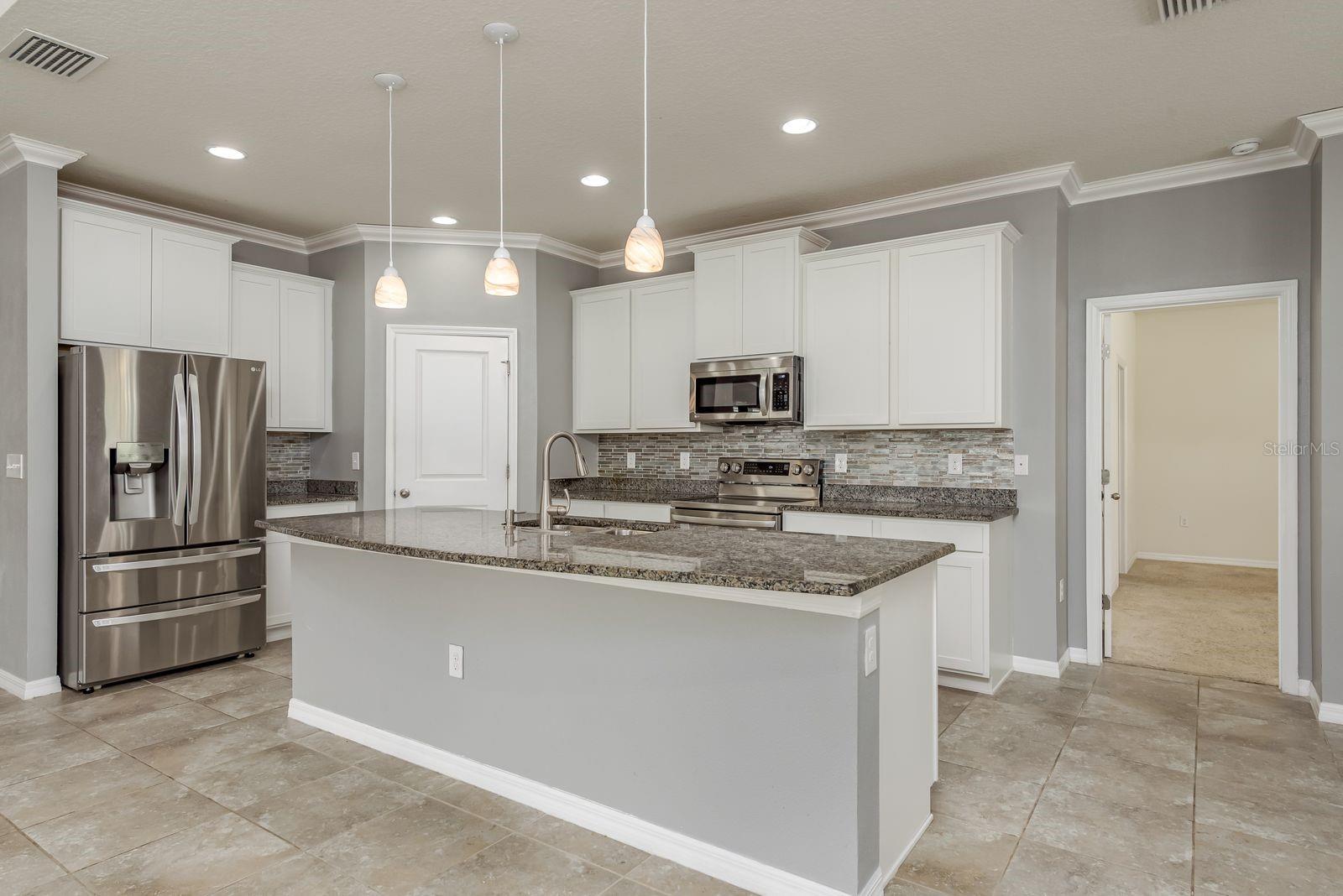 Image 10 of 44 For 13637 Blythewood Drive