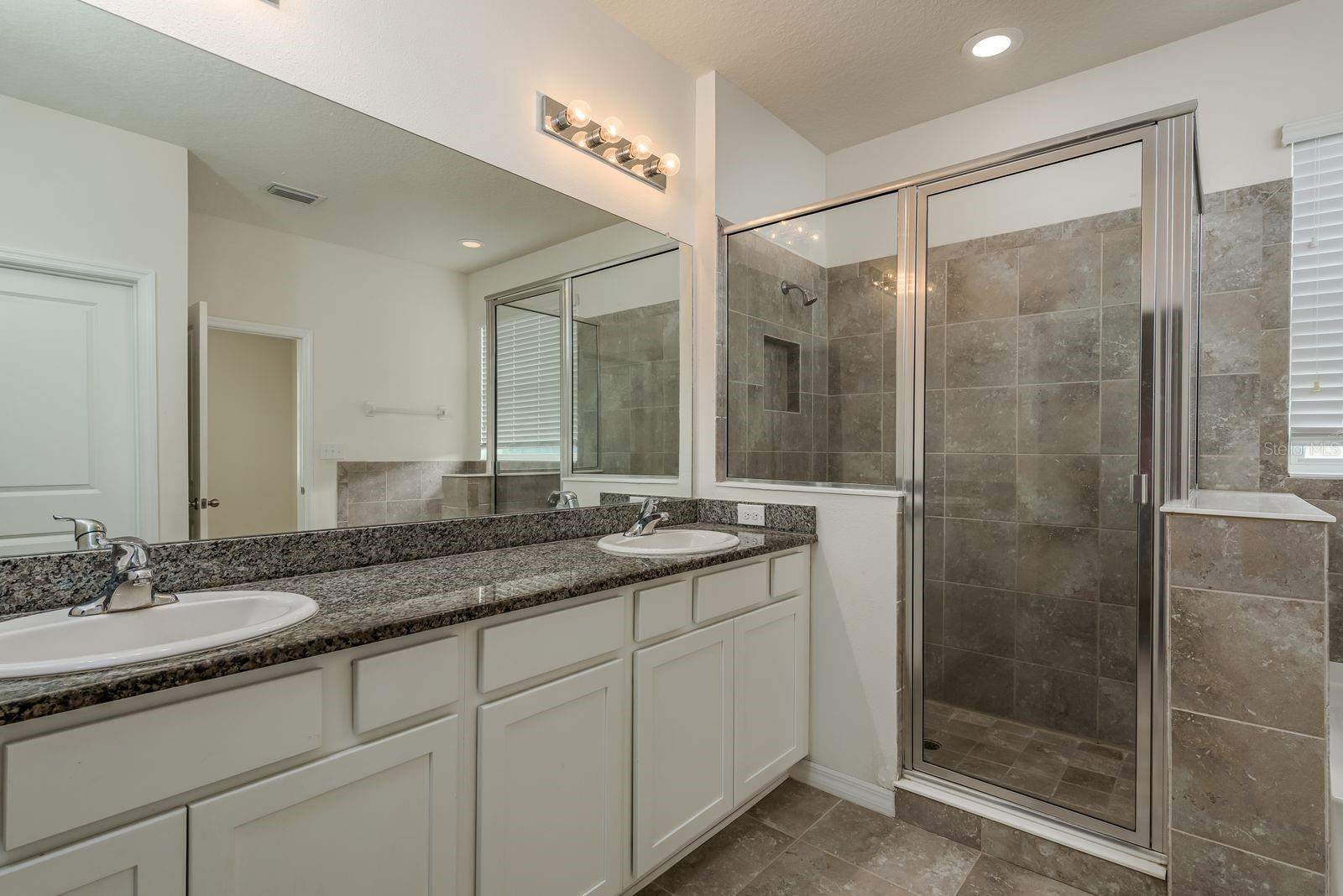 Image 16 of 44 For 13637 Blythewood Drive