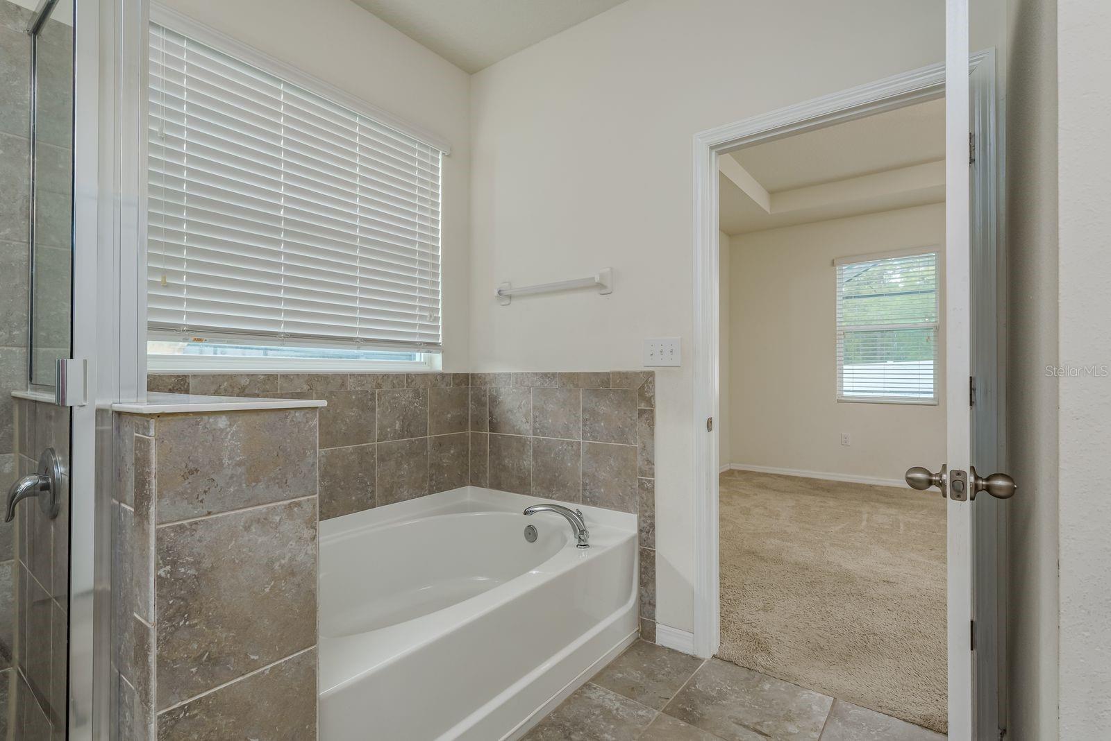 Image 17 of 44 For 13637 Blythewood Drive