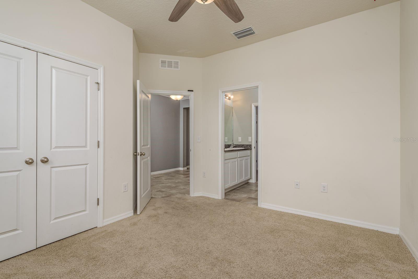 Image 21 of 44 For 13637 Blythewood Drive