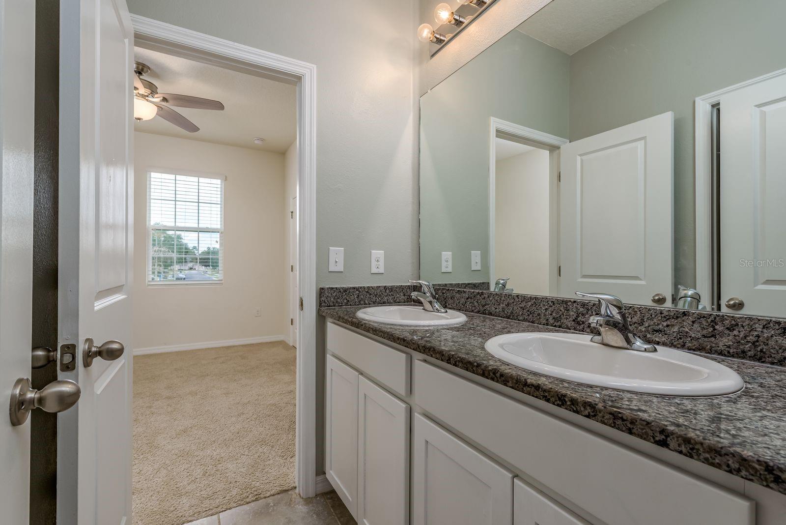 Image 22 of 44 For 13637 Blythewood Drive