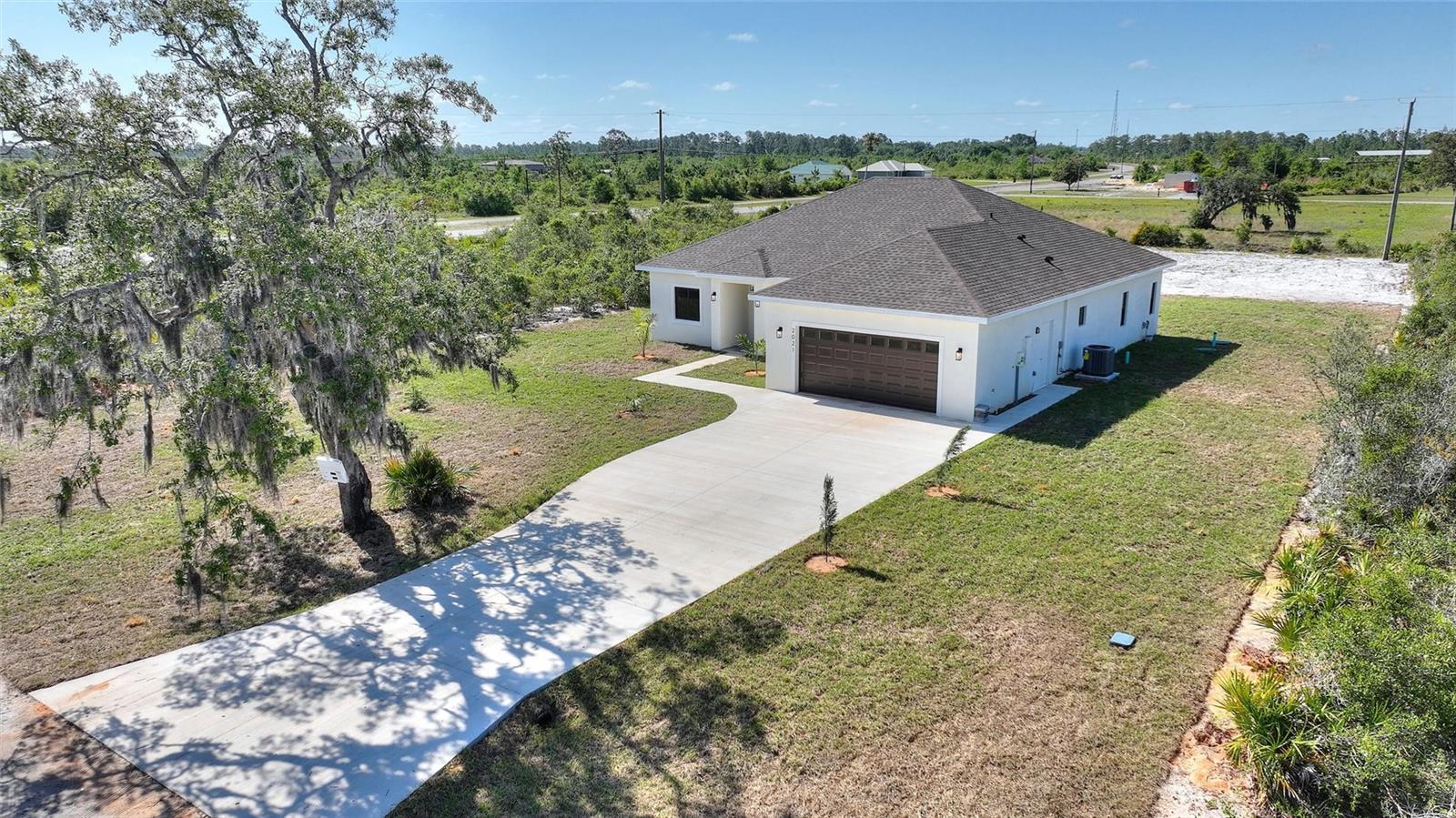 Image 23 of 71 For 2021 Valencia Drive