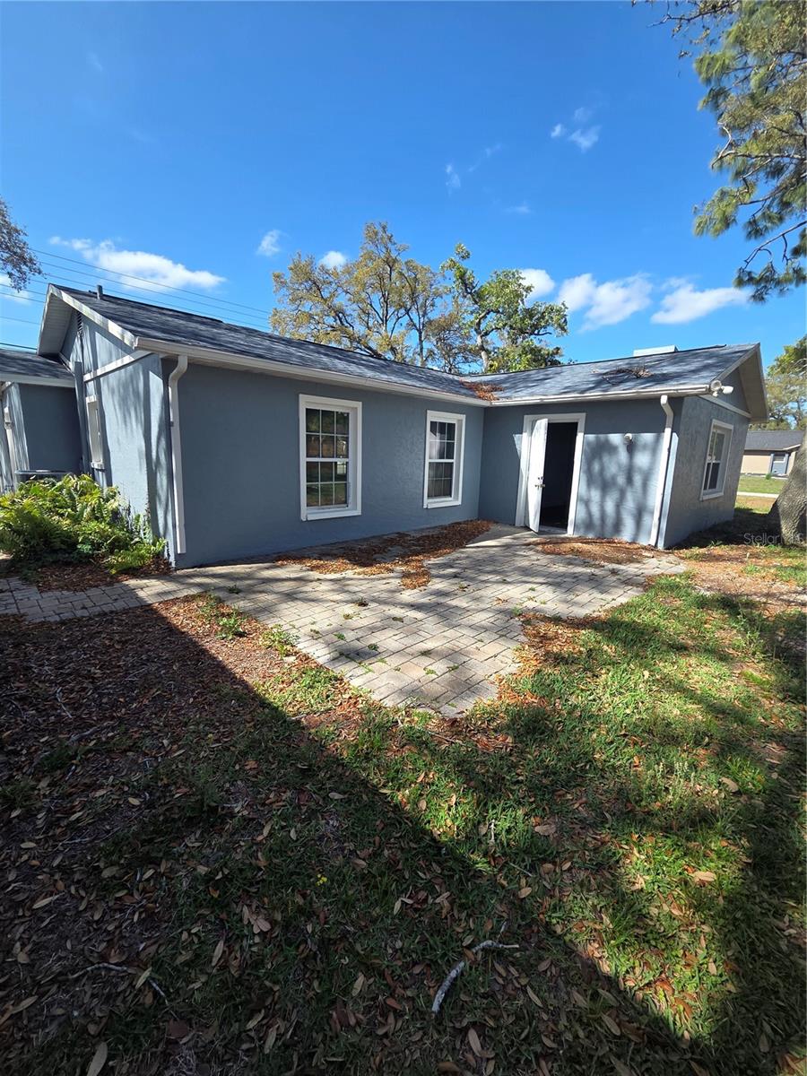 Image 19 of 21 For 9001 Spring Hill Drive