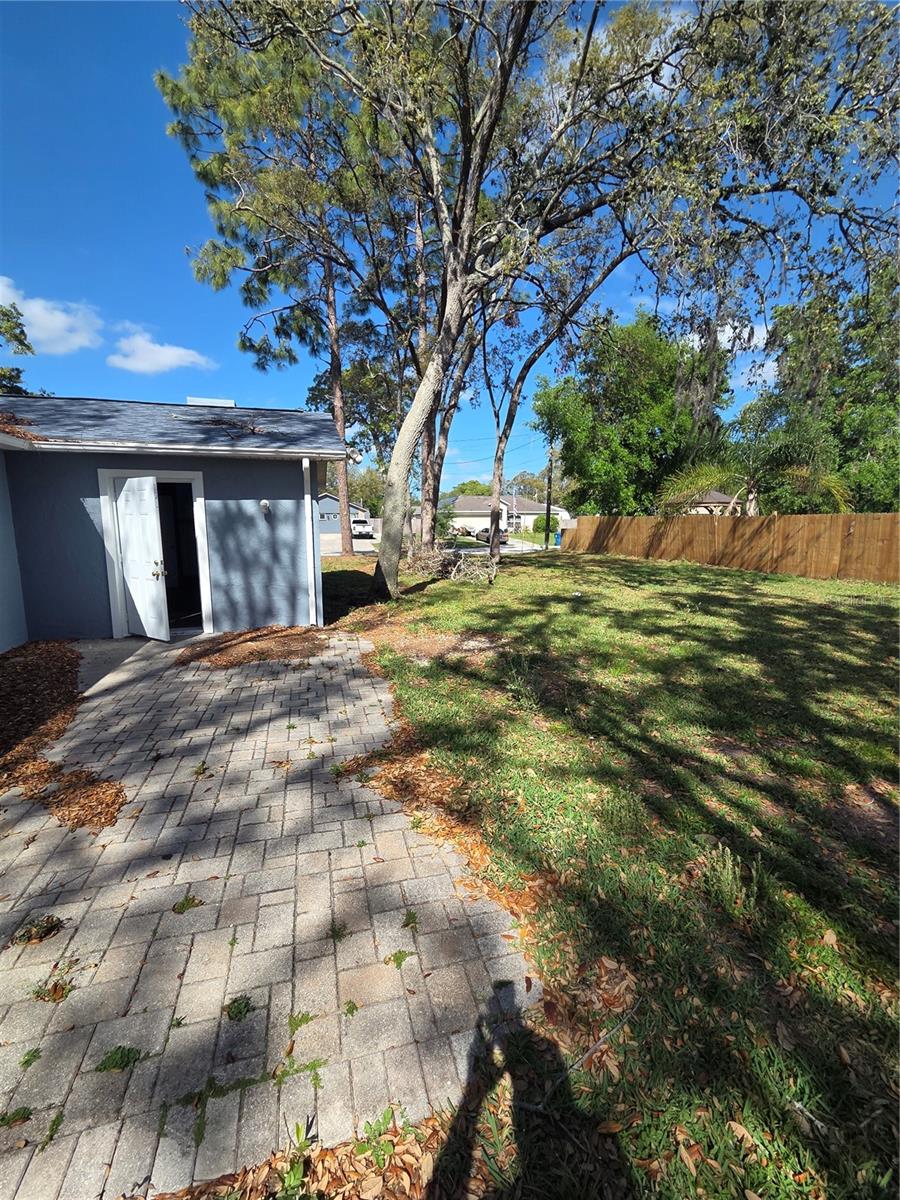 Image 20 of 21 For 9001 Spring Hill Drive